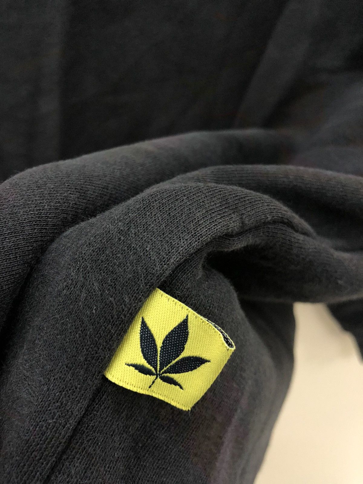Bob Marley × Roots Merry Garden MARIJUANA Sweatshirt big print Rasta canabis Size US M / EU 48-50 / 2 - 13 Thumbnail
