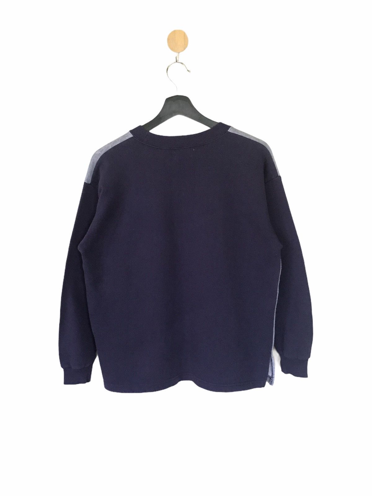 Cartoon Network × Disney Vintage Disney Winnie The Pooh Raglan Sweatshirt Size US S / EU 44-46 / 1 - 2 Thumbnail
