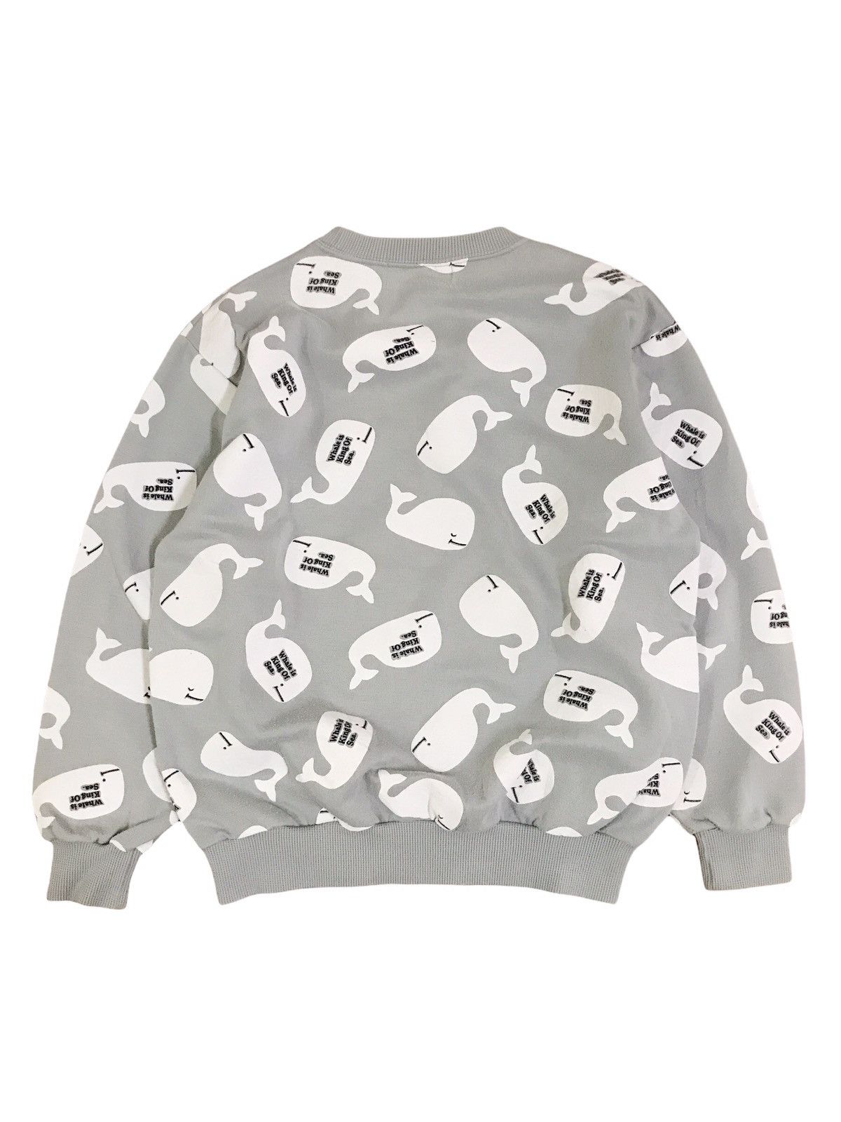 Vintage Vintage All Over Print Whale King Of The Sea Sweatshirt Size US S / EU 44-46 / 1 - 2 Thumbnail