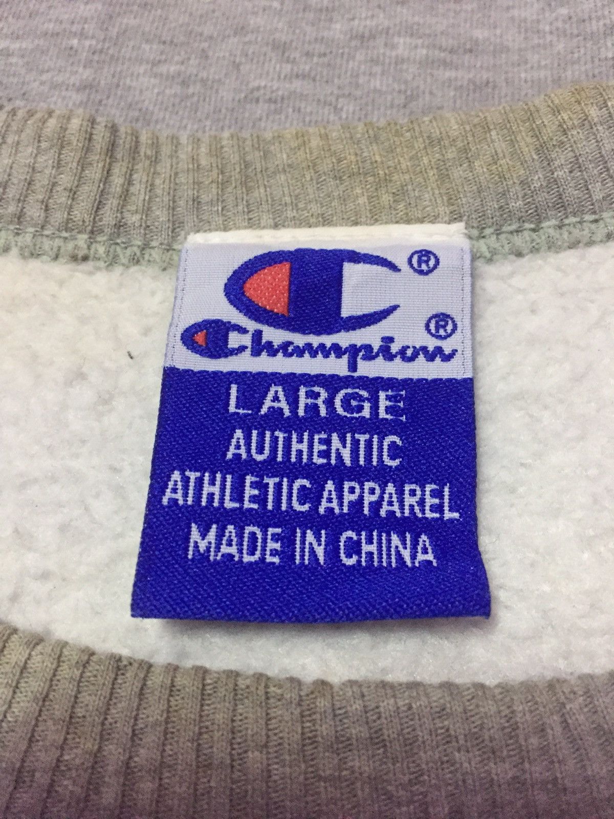 Champion Vintage 90’s Champion Sweatshirts Size Large Size US L / EU 52-54 / 3 - 3 Thumbnail