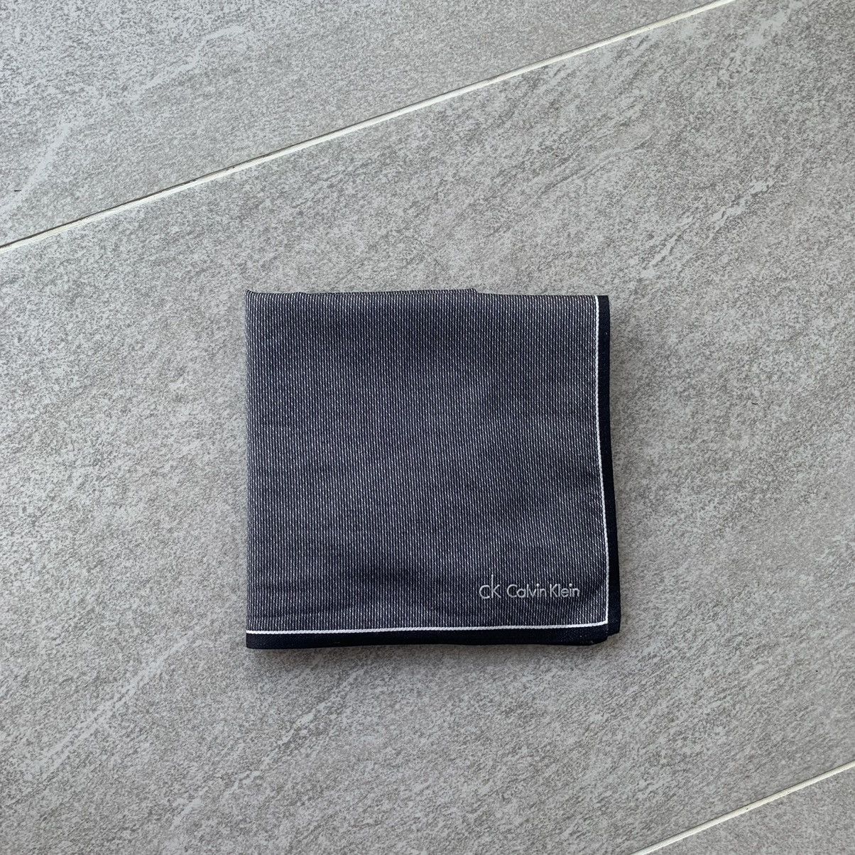 Calvin Klein × Designer CALVIN KLEIN handkerchief bandana handky small logo Size ONE SIZE - 5 Thumbnail