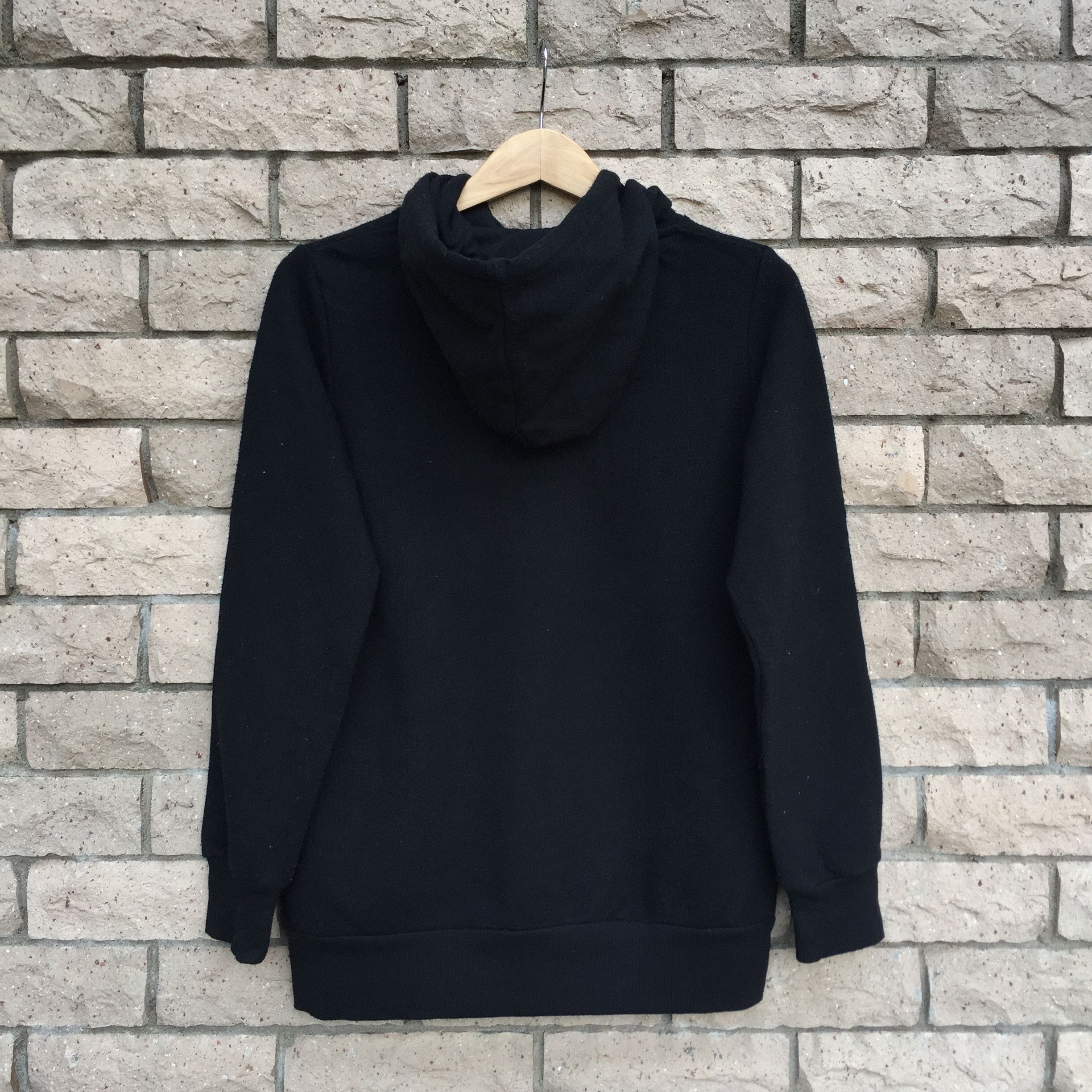 MINNIE MOUSE hoodie spell out big design.. disney brand..