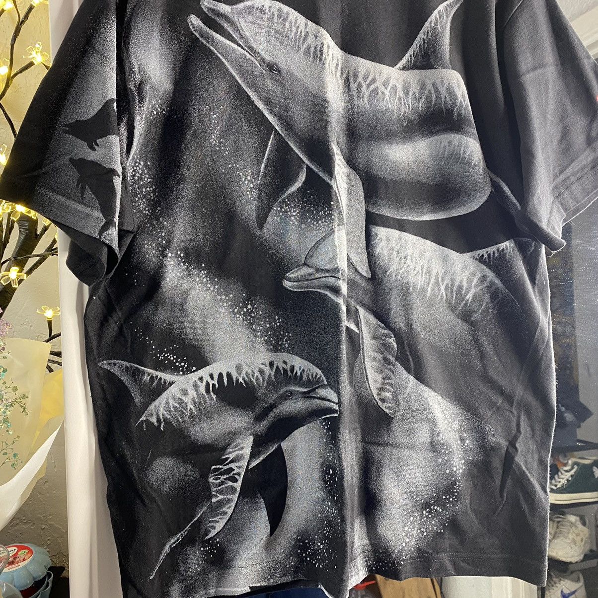 Vintage VINTAGE 90s DOLPHINS ALL OVER PRINTED BLACK/WHITE BOXY TEE Size US M / EU 48-50 / 2 - 3 Thumbnail