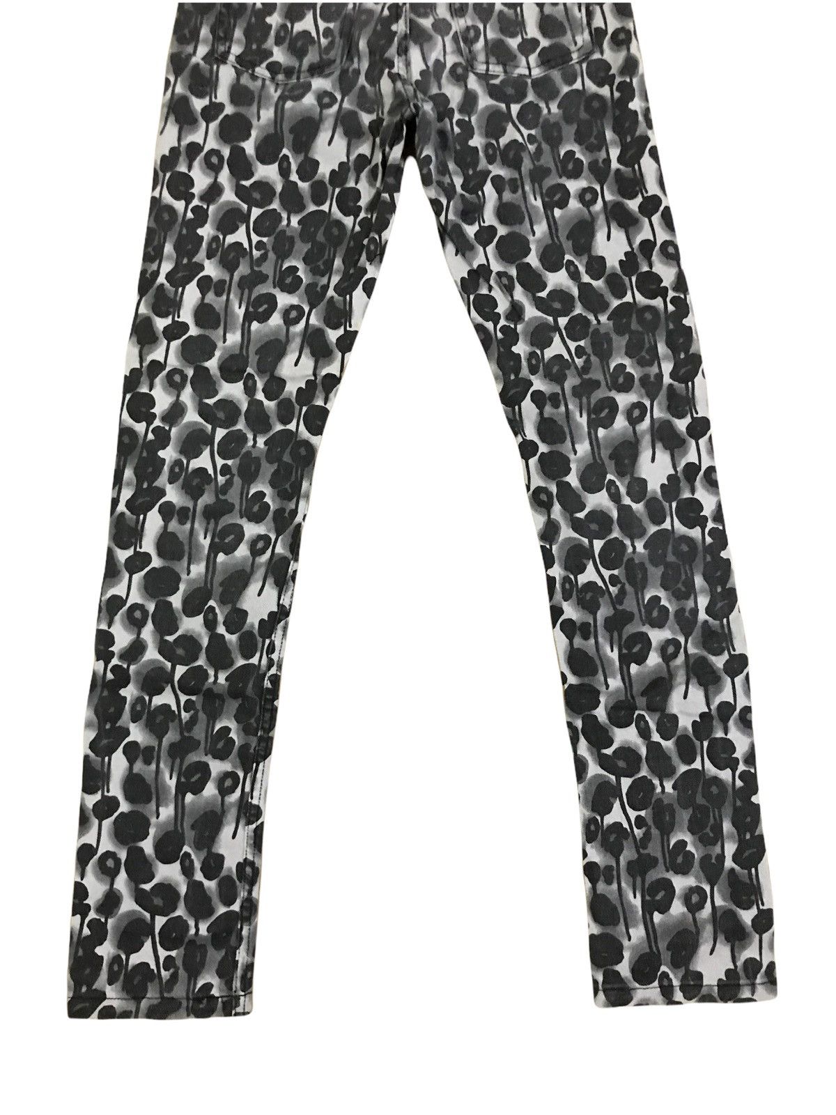 Cheap Monday Cheap Monday All Overprint Leopard Skinny Jeans Size US 26 / EU 42 - 4 Thumbnail