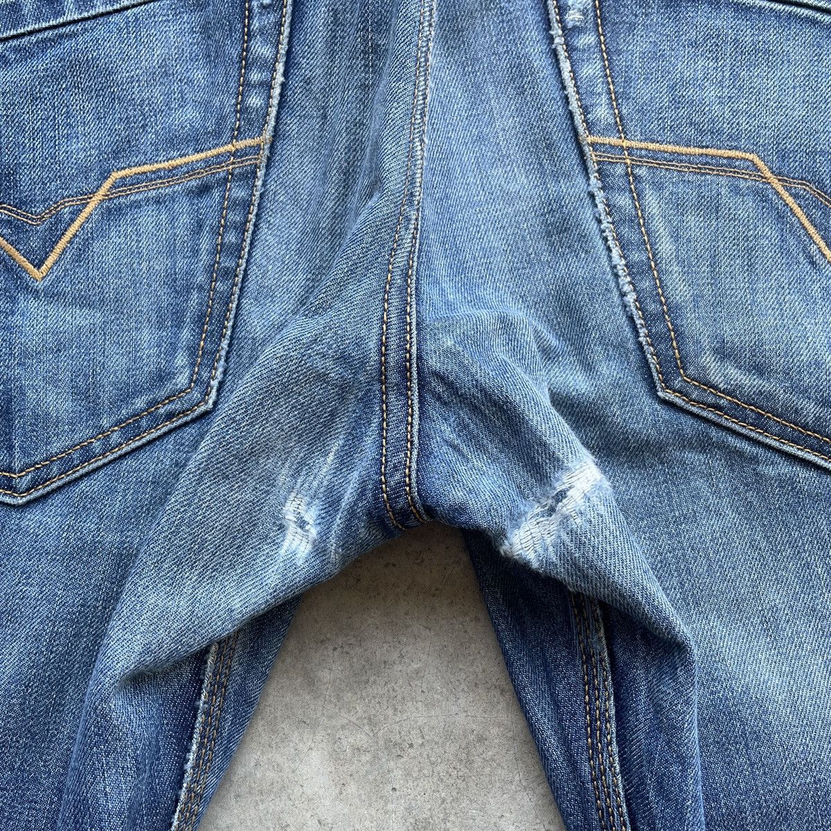 Diesel Vintage Diesel Industry Distressed Denim Jeans Pants Size US 34 / EU 50 - 11 Thumbnail