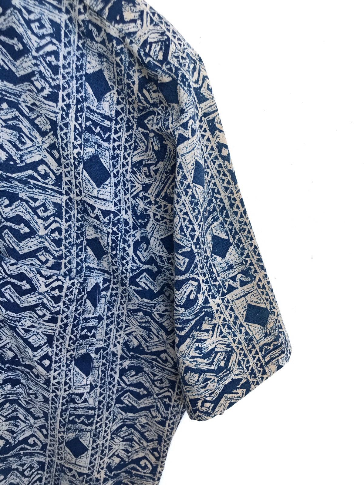 Arrow Vintage Arrow Hawaiian Button Shirts Abstract Tribal Design Size US L / EU 52-54 / 3 - 5 Thumbnail