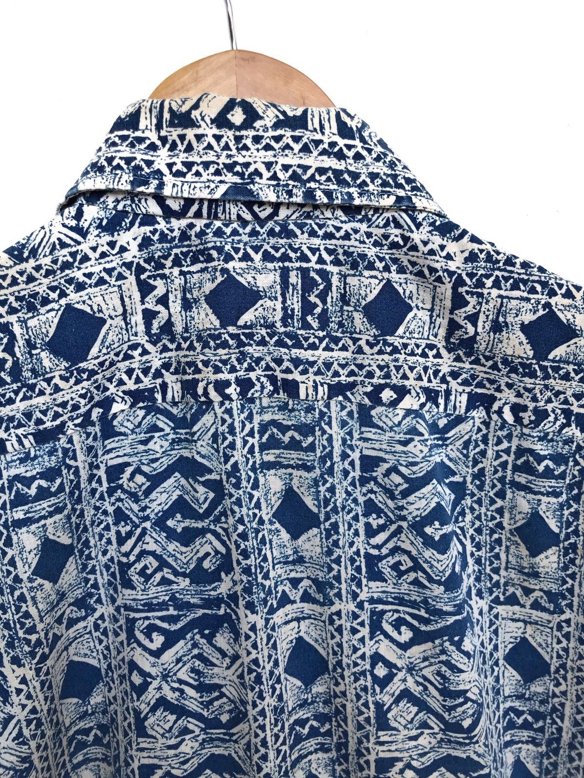 Arrow Vintage Arrow Hawaiian Button Shirts Abstract Tribal Design Size US L / EU 52-54 / 3 - 7 Thumbnail