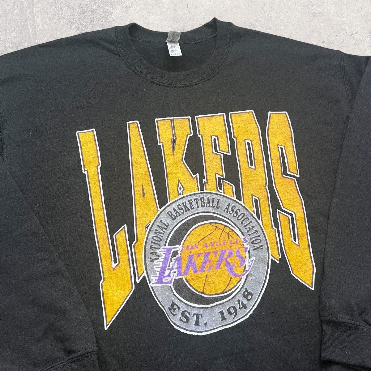 Vintage 1994 LA Lakers Vintage 90s Crewneck Sweatshirt reprint Size US M / EU 48-50 / 2 - 3 Thumbnail