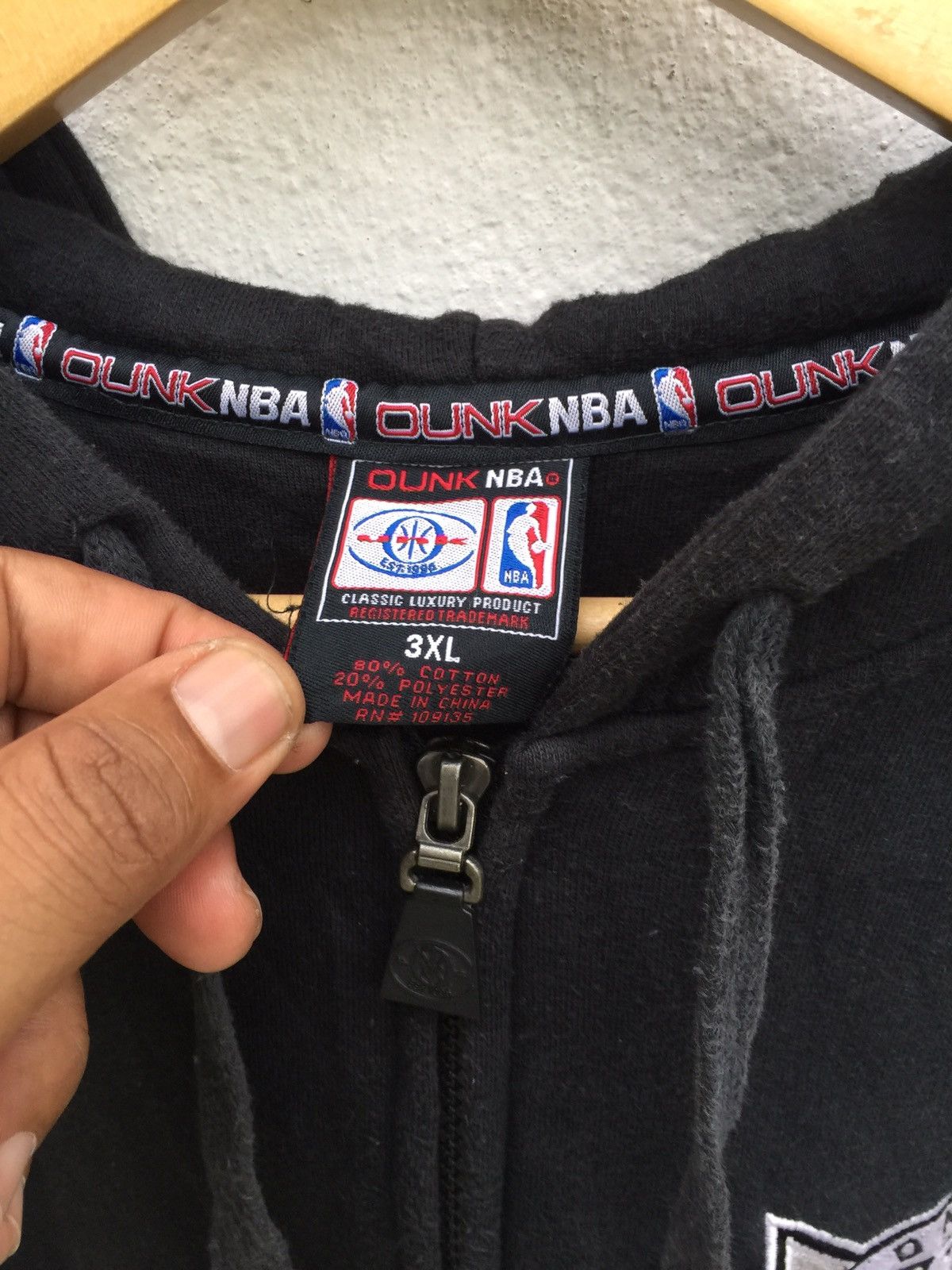 Sports Specialties NBA Team Embroidery Hoodie Jacket LA Lakers 76ers Size US XXL / EU 58 / 5 - 7 Thumbnail