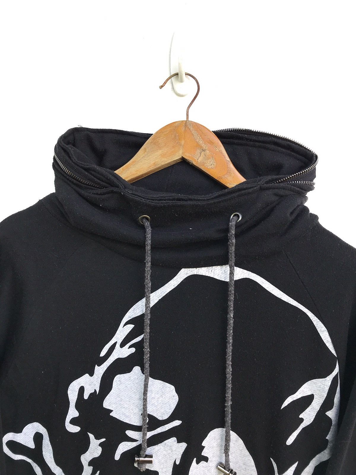 Japanese Brand × Seditionaries Japanese Brand Lazy Daisy Skull Long Neck Sweatshirt Size US S / EU 44-46 / 1 - 3 Thumbnail