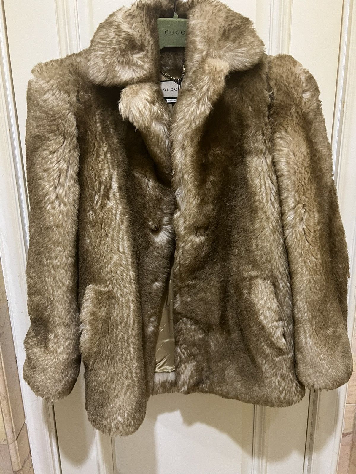 Gucci $7,000+Value Shearling fur jacket as worn by Harry Styles Size US M / EU 48-50 / 2 - 6 Thumbnail