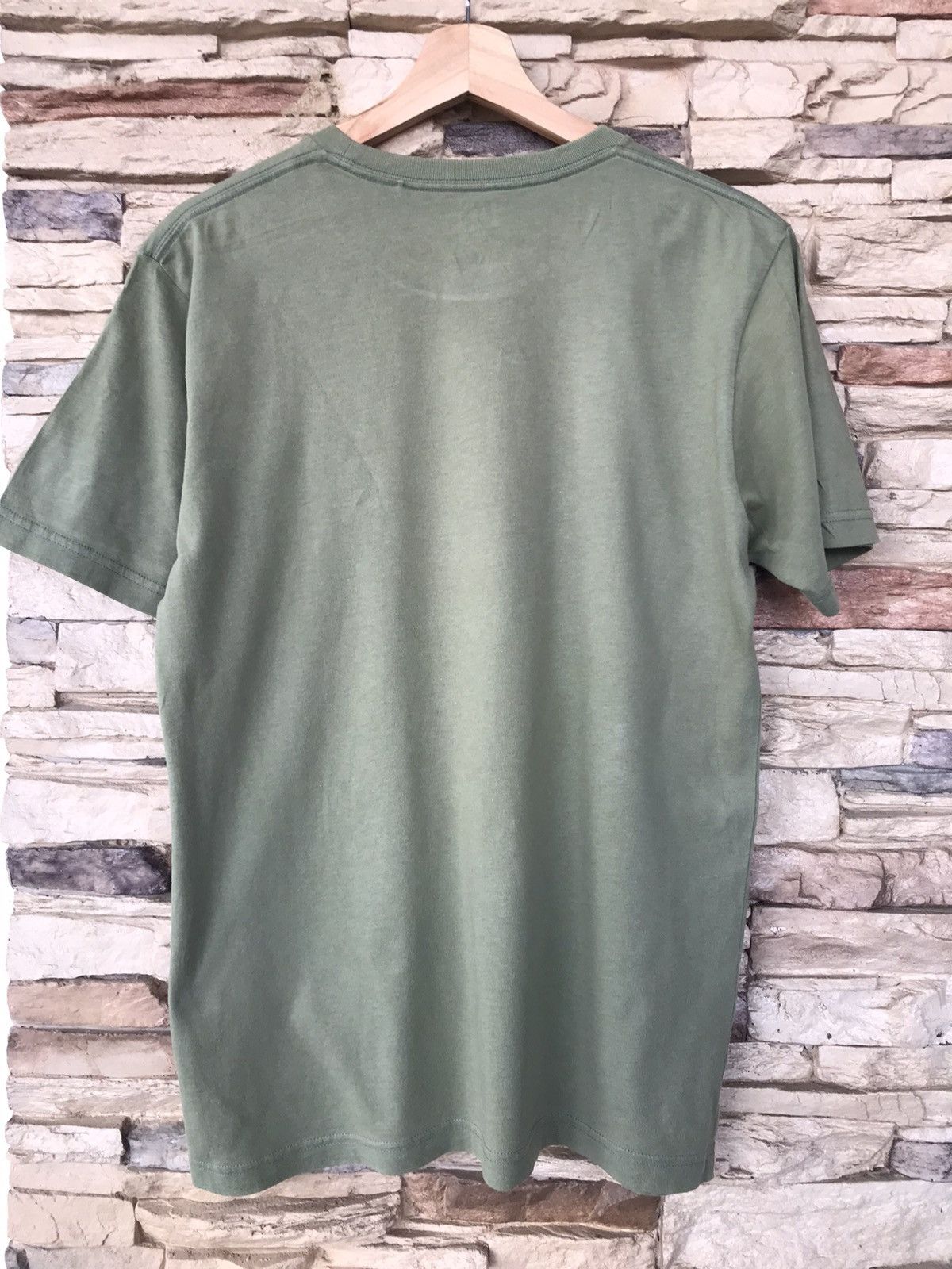 Anime Uniqlo Kakashi Naruto Anima Tee cartoonnetwork Size US M / EU 48-50 / 2 - 6 Thumbnail