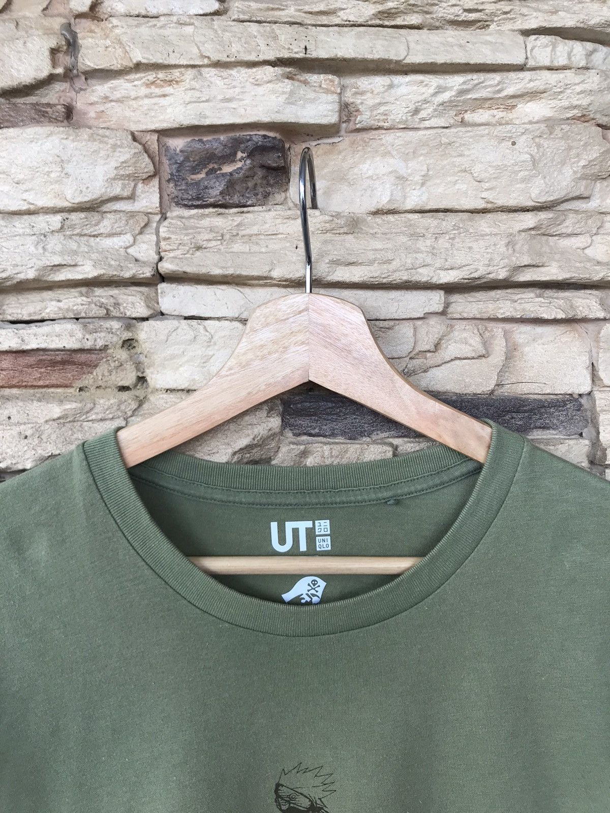 Anime Uniqlo Kakashi Naruto Anima Tee cartoonnetwork Size US M / EU 48-50 / 2 - 3 Thumbnail