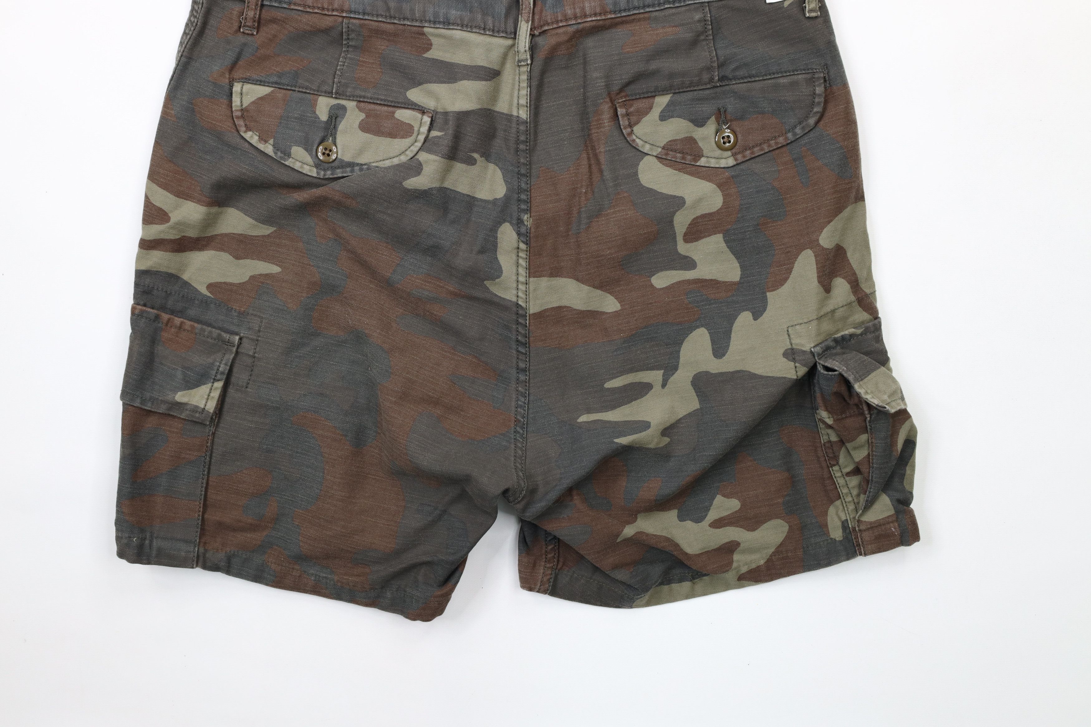 Levi's × Vintage Vintage Levis Custom Hemmed Knee Camouflage Cargo Shorts Size US 34 / EU 50 - 11 Thumbnail