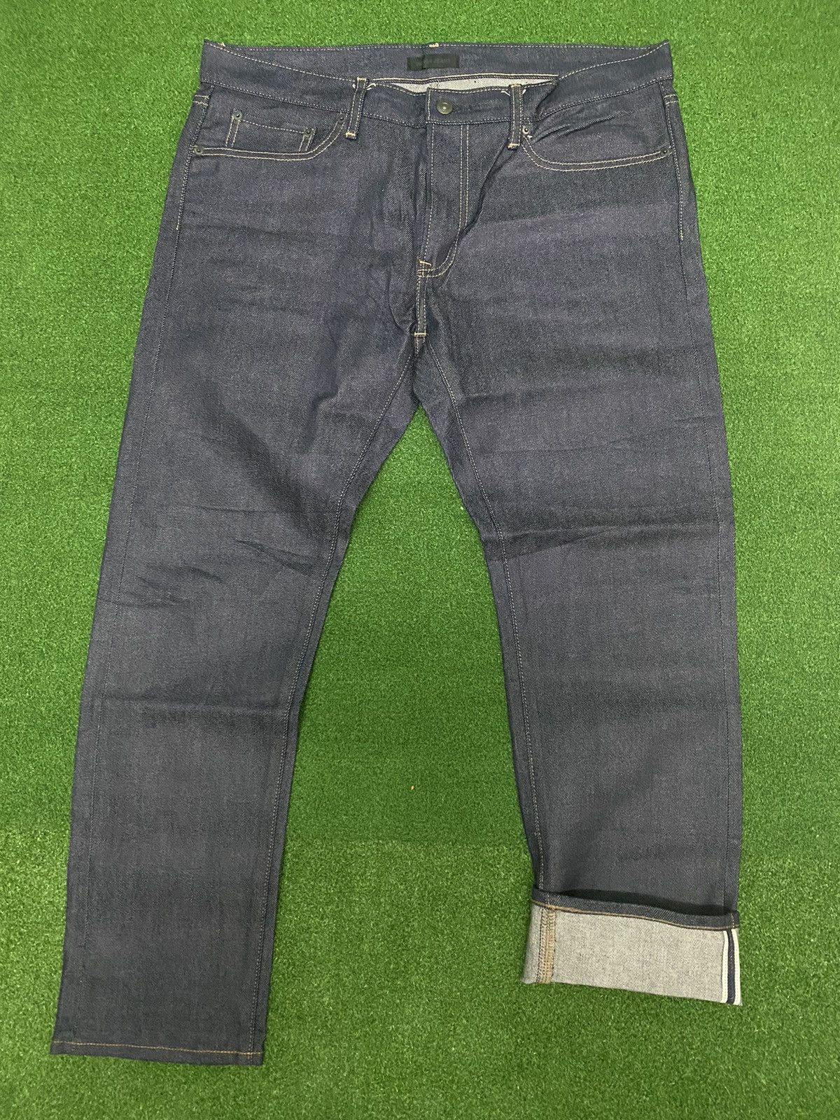 Uniqlo UNIQLO SELVAGE DENIM SIZE 36 Size US 36 / EU 52 - 1 Thumbnail