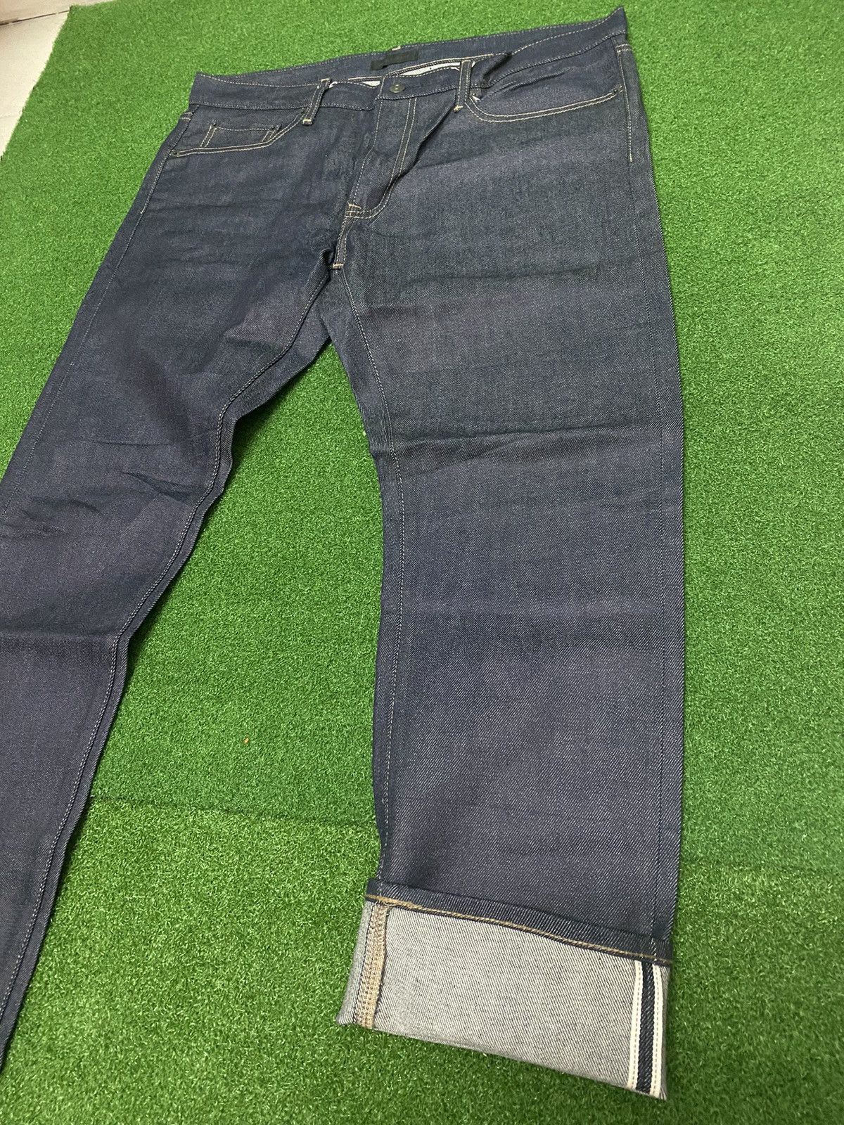 Uniqlo UNIQLO SELVAGE DENIM SIZE 36 Size US 36 / EU 52 - 2 Thumbnail
