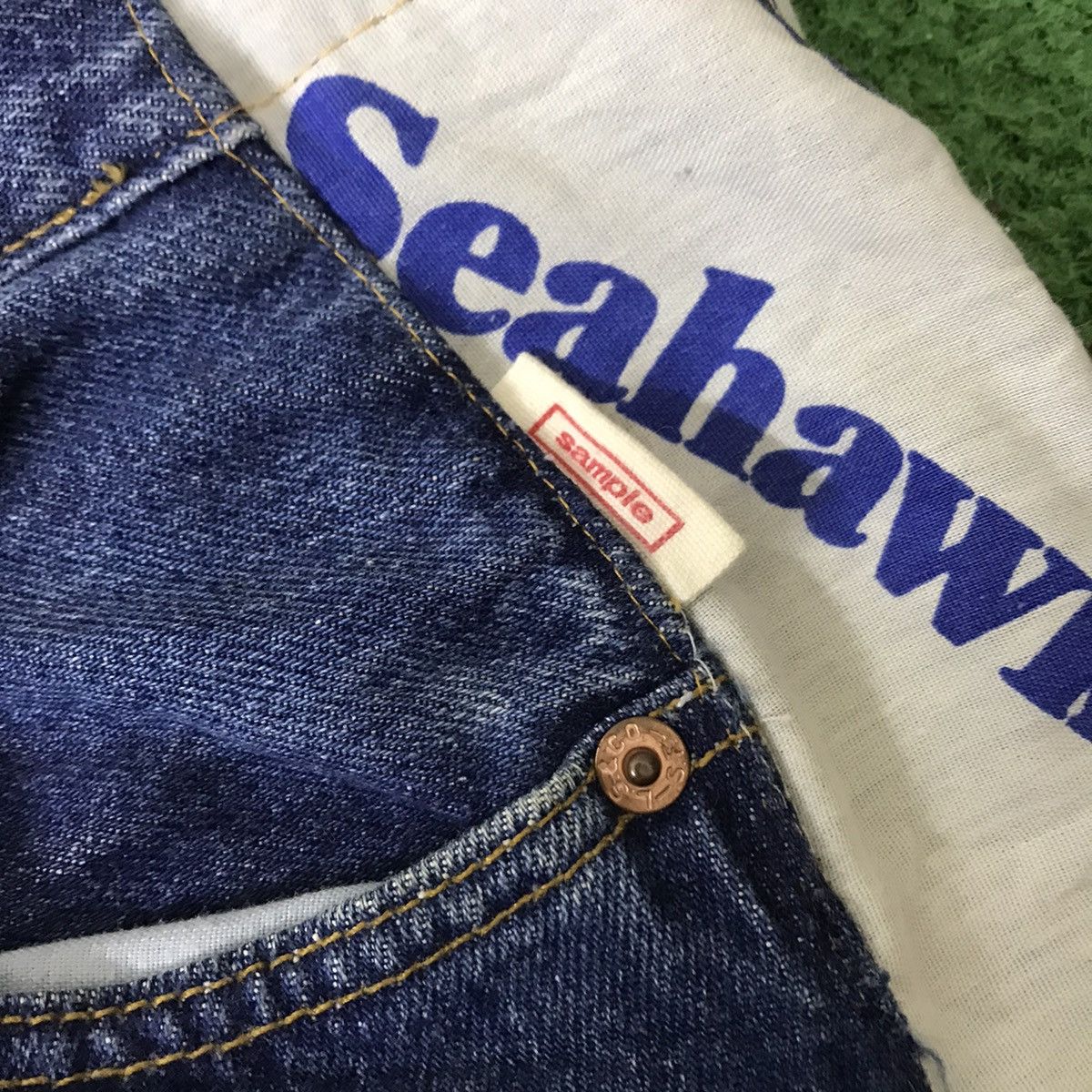 Levi's SAMPLE Vintage Levis 501 Needles Rebuild Jeans Size US 32 / EU 48 - 21 Thumbnail