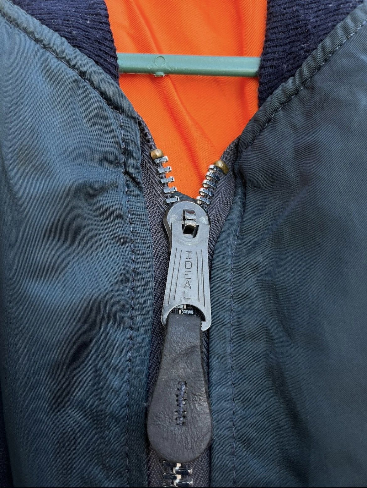 Alpha Industries (A94). VINTAGE ALPHA INDUSTRIES RIVERSILBLE BOMBER JACKET Size US M / EU 48-50 / 2 - 9 Thumbnail