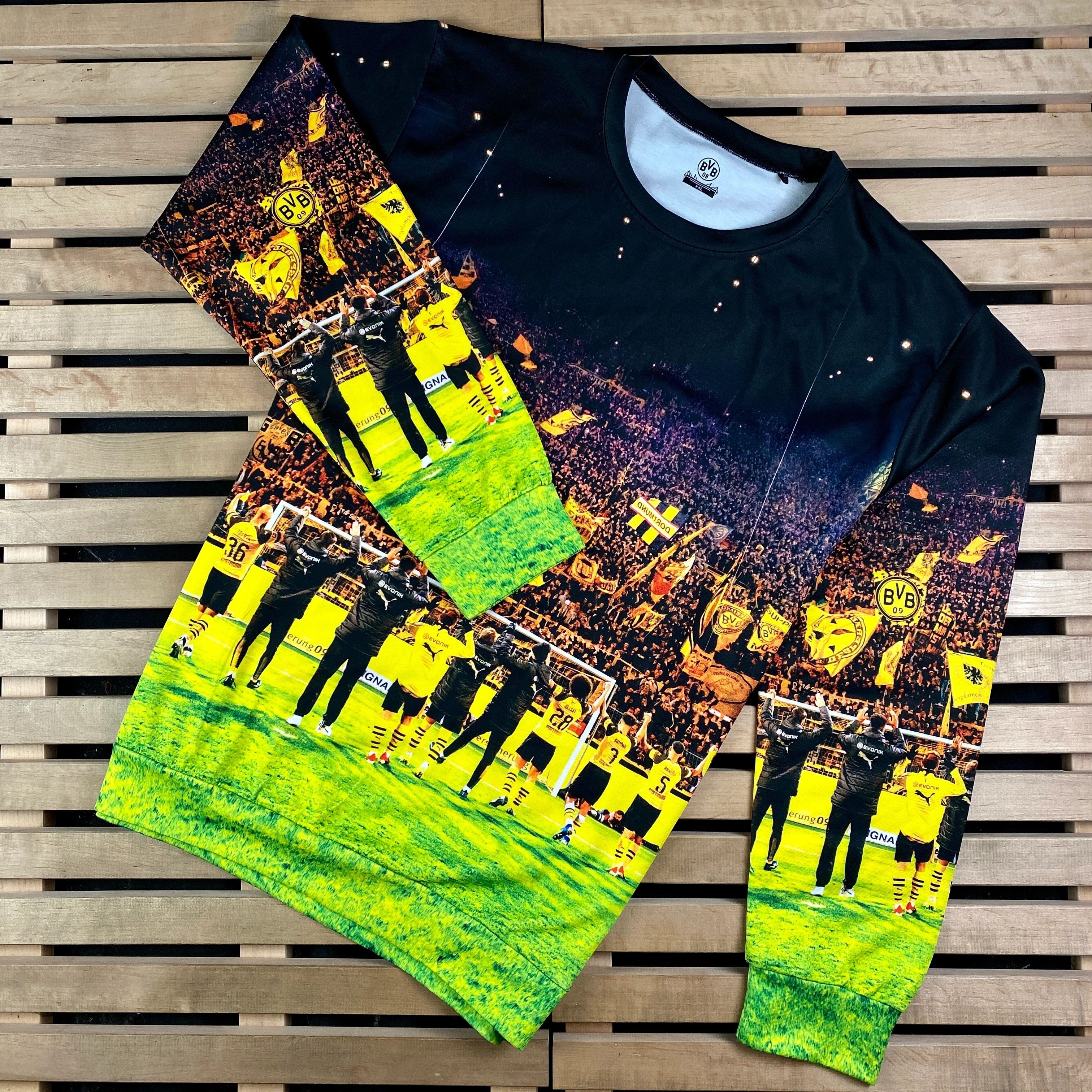 Vintage Mens Sweatshirt Full Print Borussia Dortmund Size XXL Size US XXL / EU 58 / 5 - 1 Thumbnail