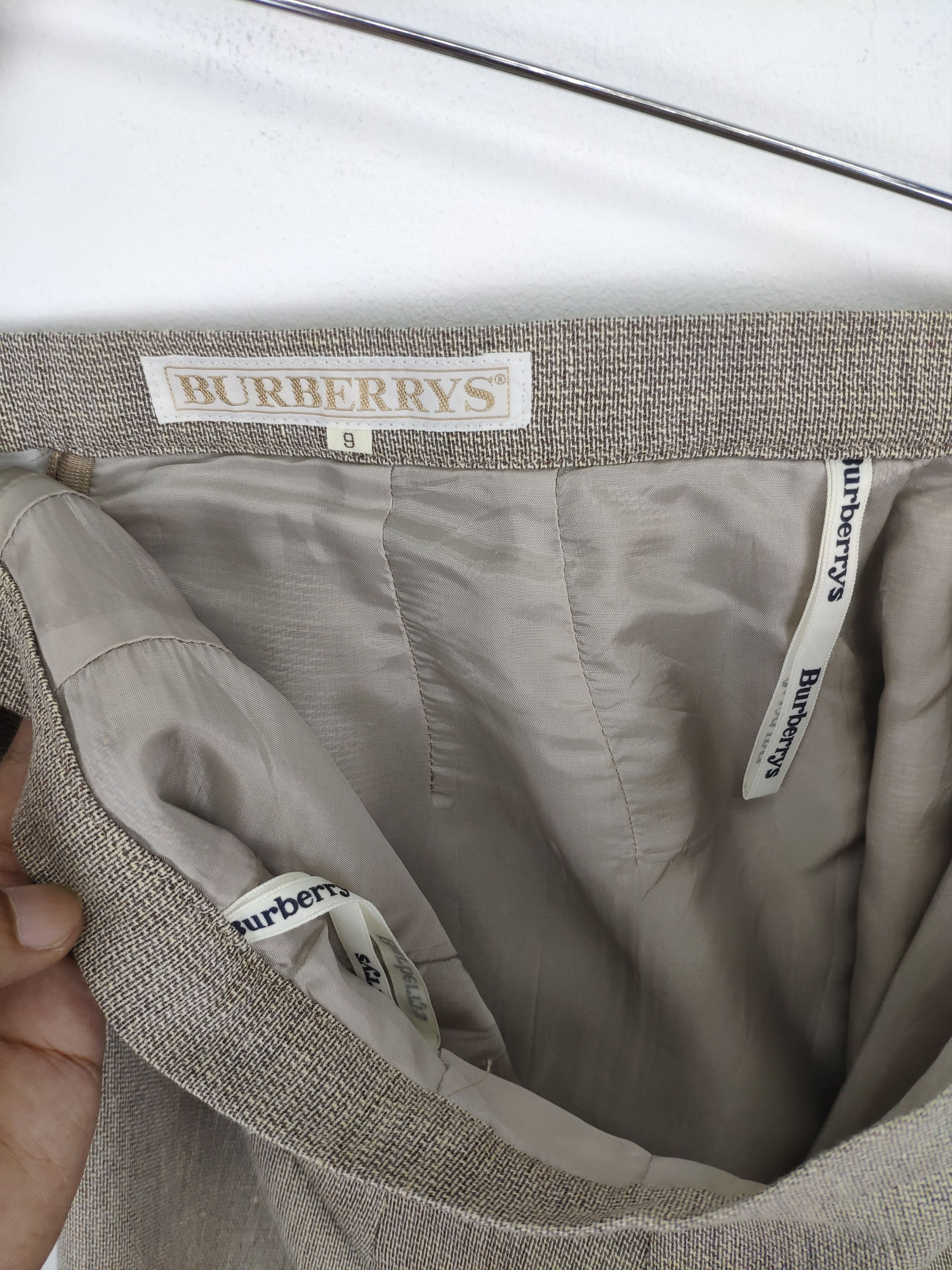 Burberry Vintage Burberry Wool Midi Skirts Plain Size 26" / US 2 / IT 38 - 3 Thumbnail