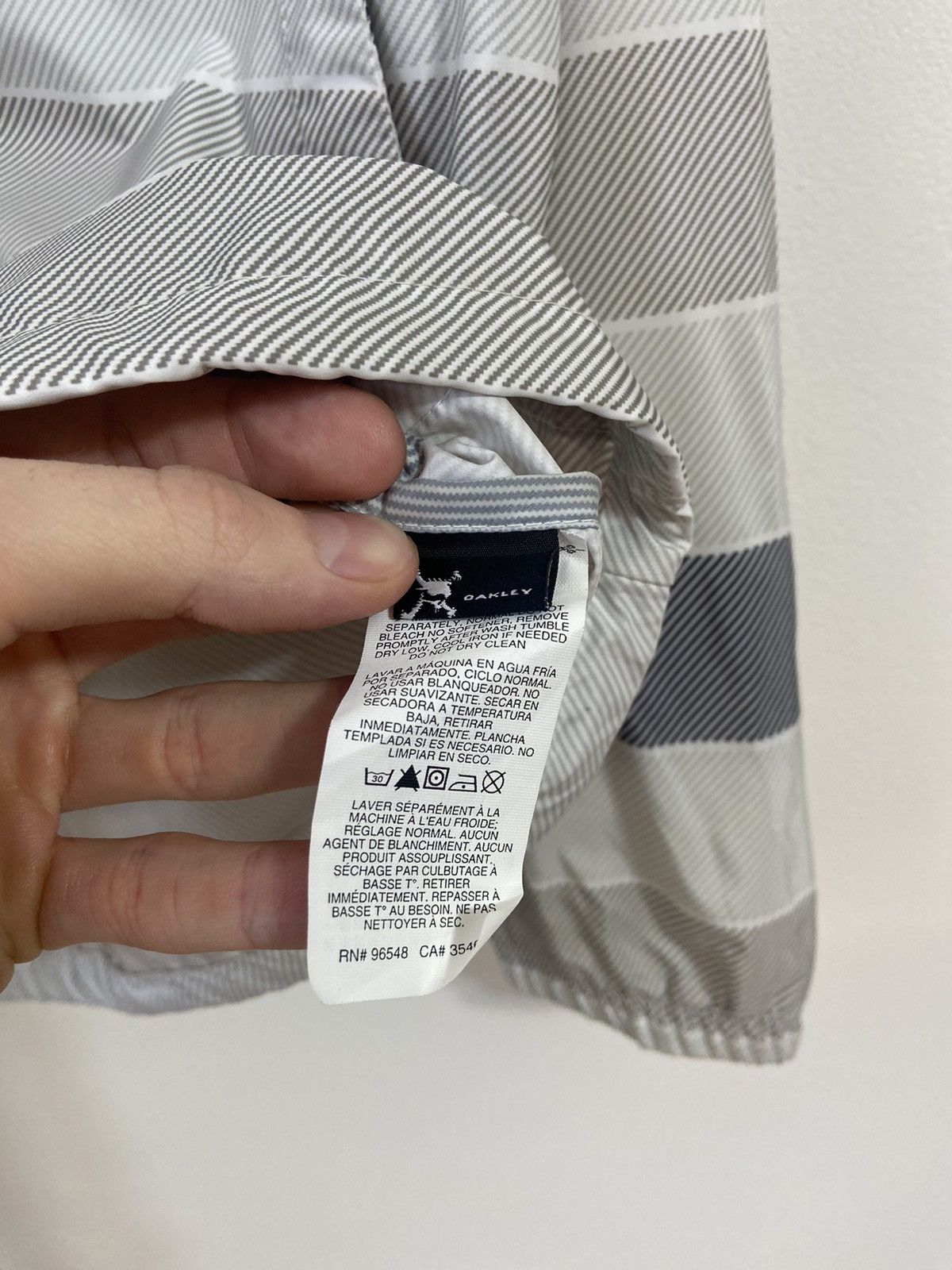 Oakley Oakley vintage Jacket y2k style hype Size US S / EU 44-46 / 1 - 12 Thumbnail