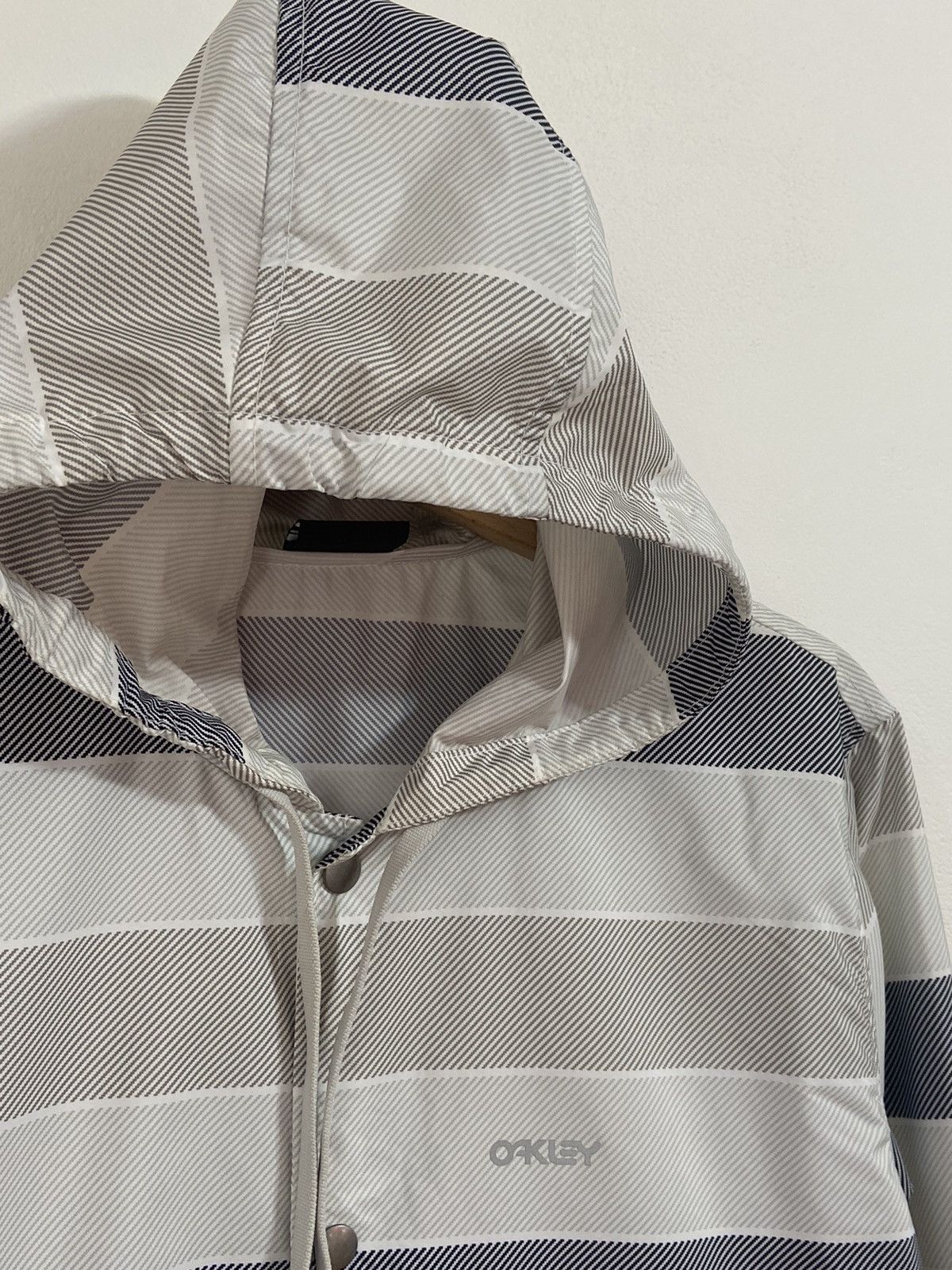 Oakley Oakley vintage Jacket y2k style hype Size US S / EU 44-46 / 1 - 4 Thumbnail