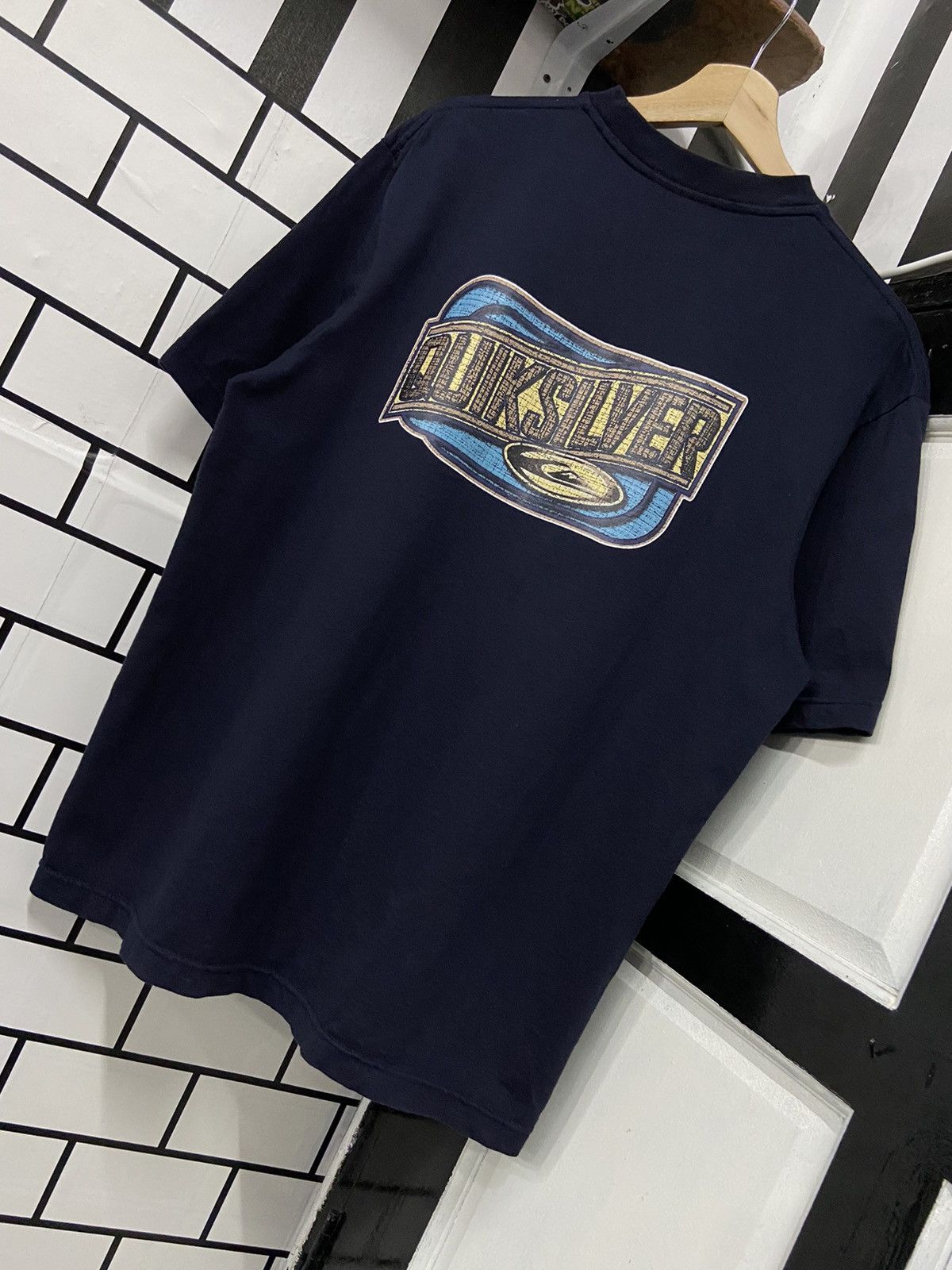Quicksilver Vintage 90’s Quicksilver Back Hint Tshirt Size US L / EU 52-54 / 3 - 3 Thumbnail