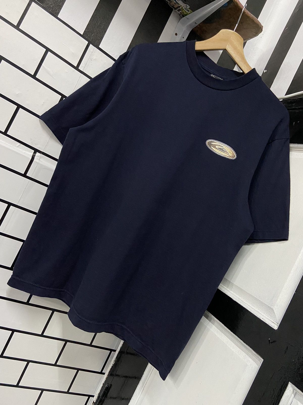 Quicksilver Vintage 90’s Quicksilver Back Hint Tshirt Size US L / EU 52-54 / 3 - 6 Thumbnail