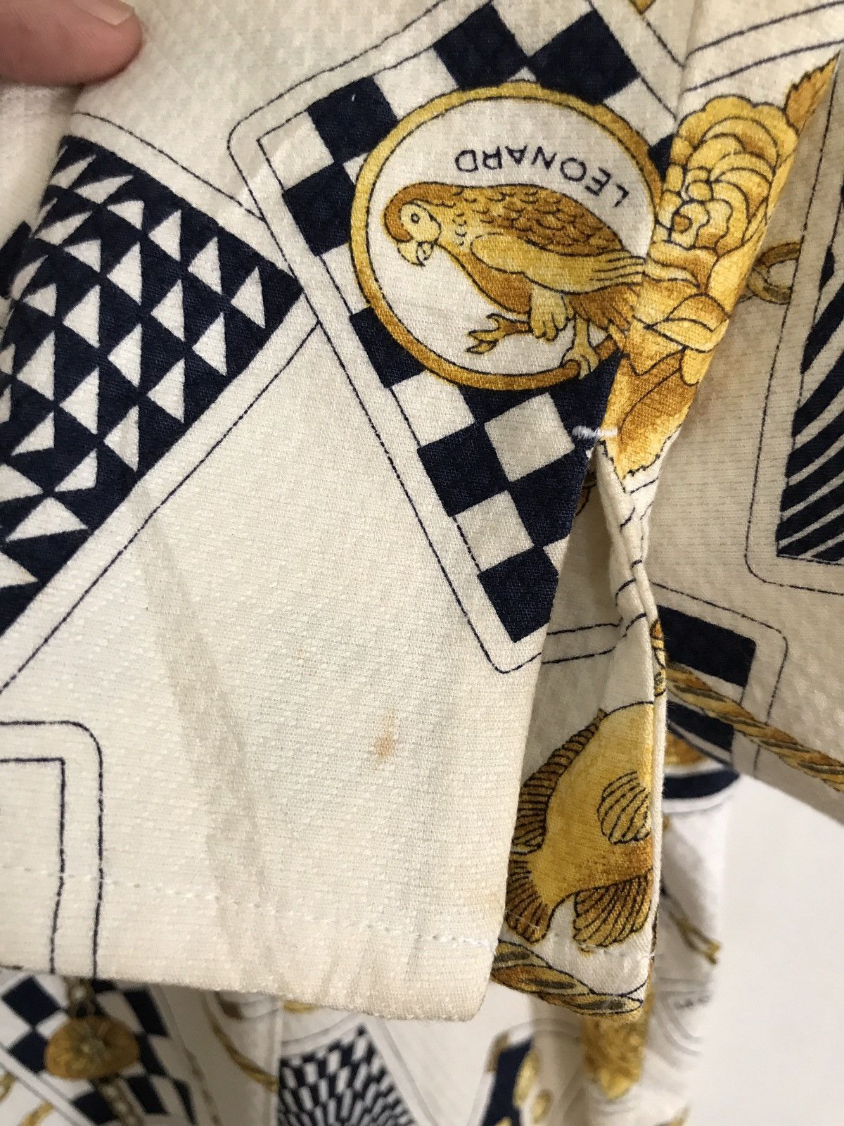 Leonard Paris × Vintage All Over Print Vintage Leonard Sport Baroque Button Jacket Size US L / EU 52-54 / 3 - 5 Thumbnail