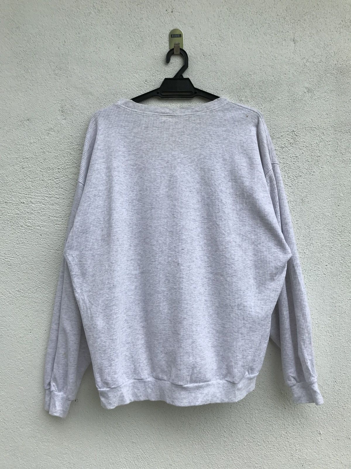 Wilson Vintage Wilson crewneck Pullover Sweatshirt Size US L / EU 52-54 / 3 - 2 Thumbnail