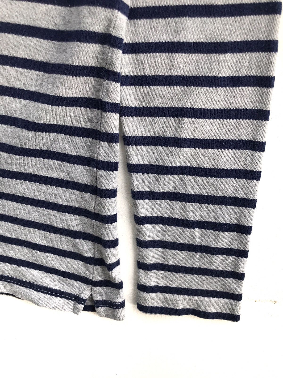Uniqlo Uniqlo LS Stripes Prisoners Border Tee Size US S / EU 44-46 / 1 - 4 Thumbnail