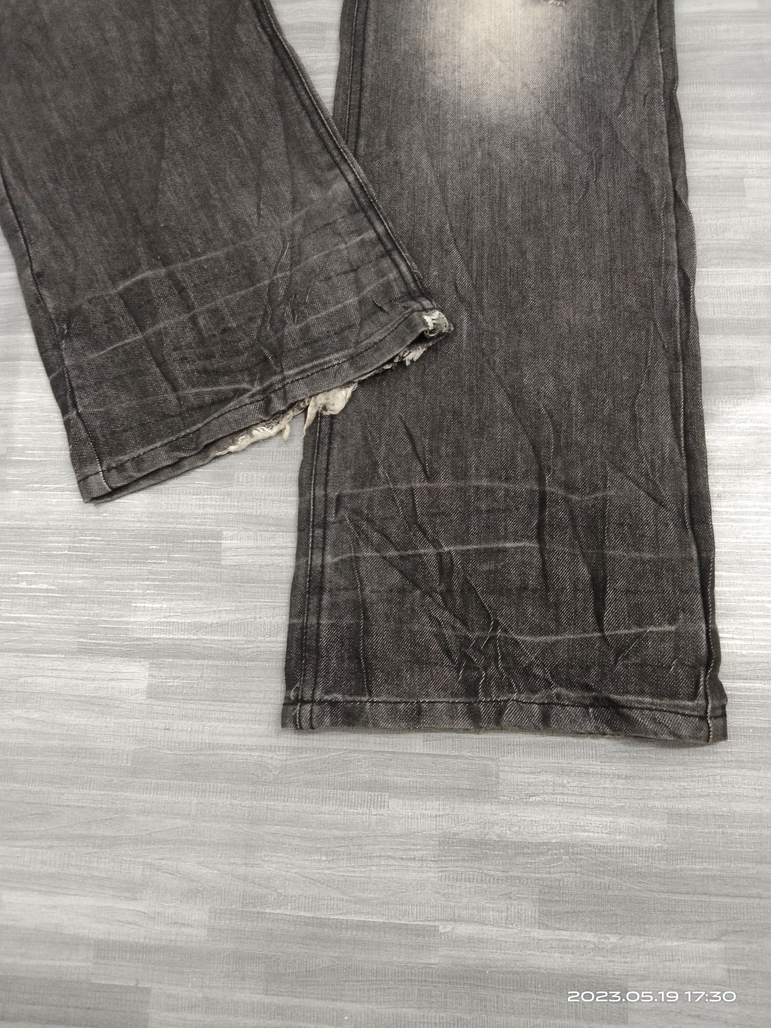 Japanese Brand FLARE RUSTY LOWBOX DENIM PANTS Size US 32 / EU 48 - 8 Thumbnail