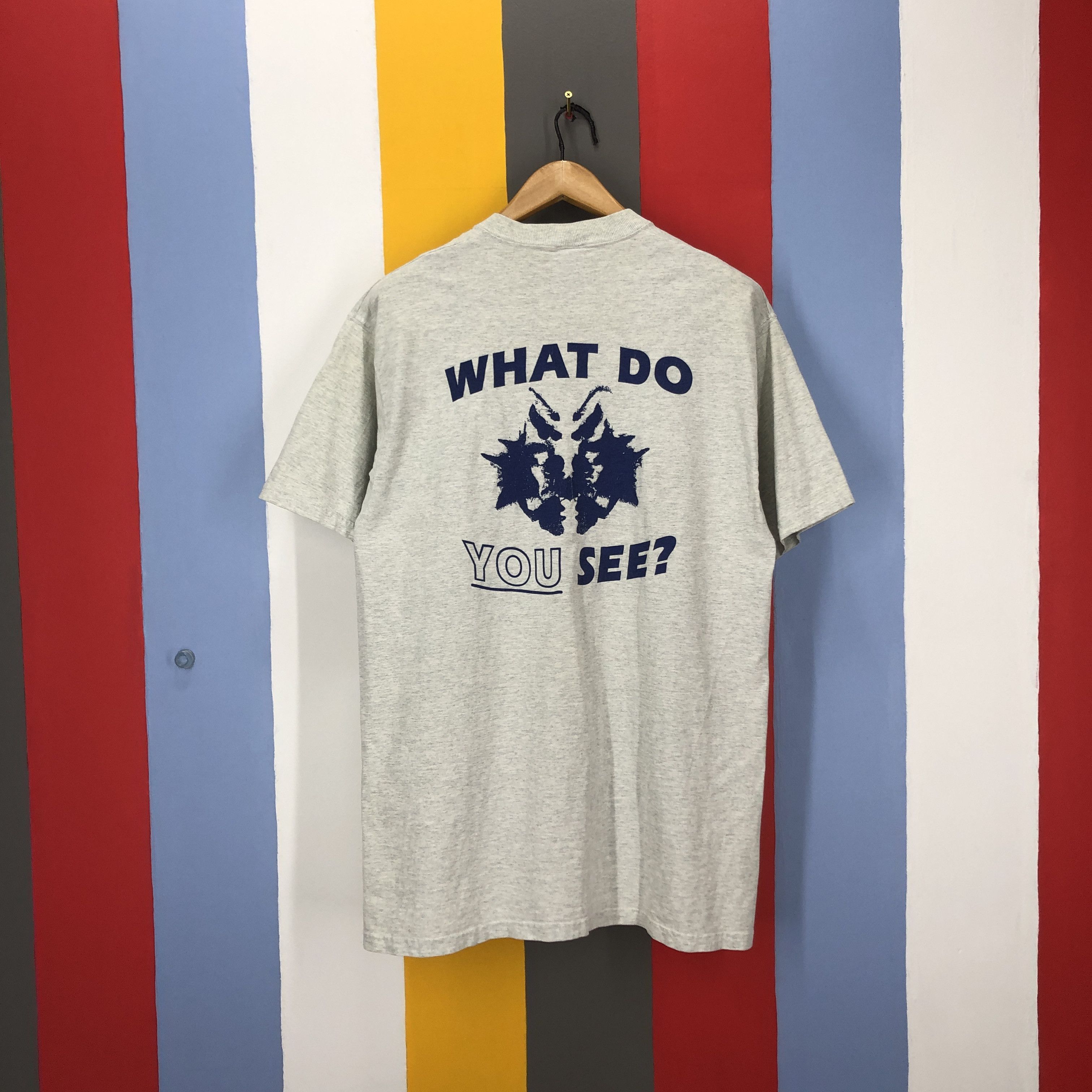 Fruit Of The Loom 90s Vintage ACADIA UNIVERSITY Crew Neck T Shirt #1039/AK Size US L / EU 52-54 / 3 - 1 Thumbnail