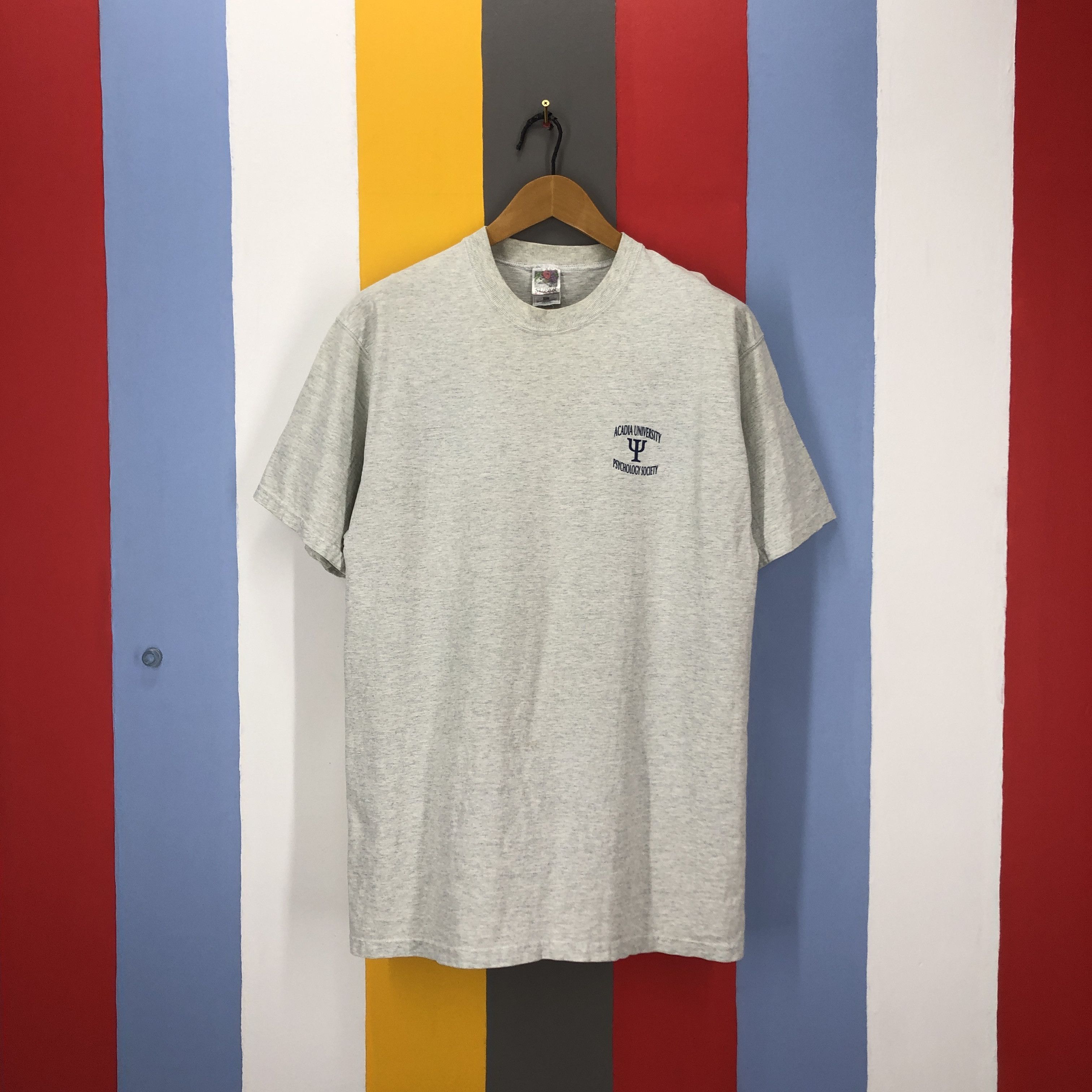 Fruit Of The Loom 90s Vintage ACADIA UNIVERSITY Crew Neck T Shirt #1039/AK Size US L / EU 52-54 / 3 - 3 Thumbnail