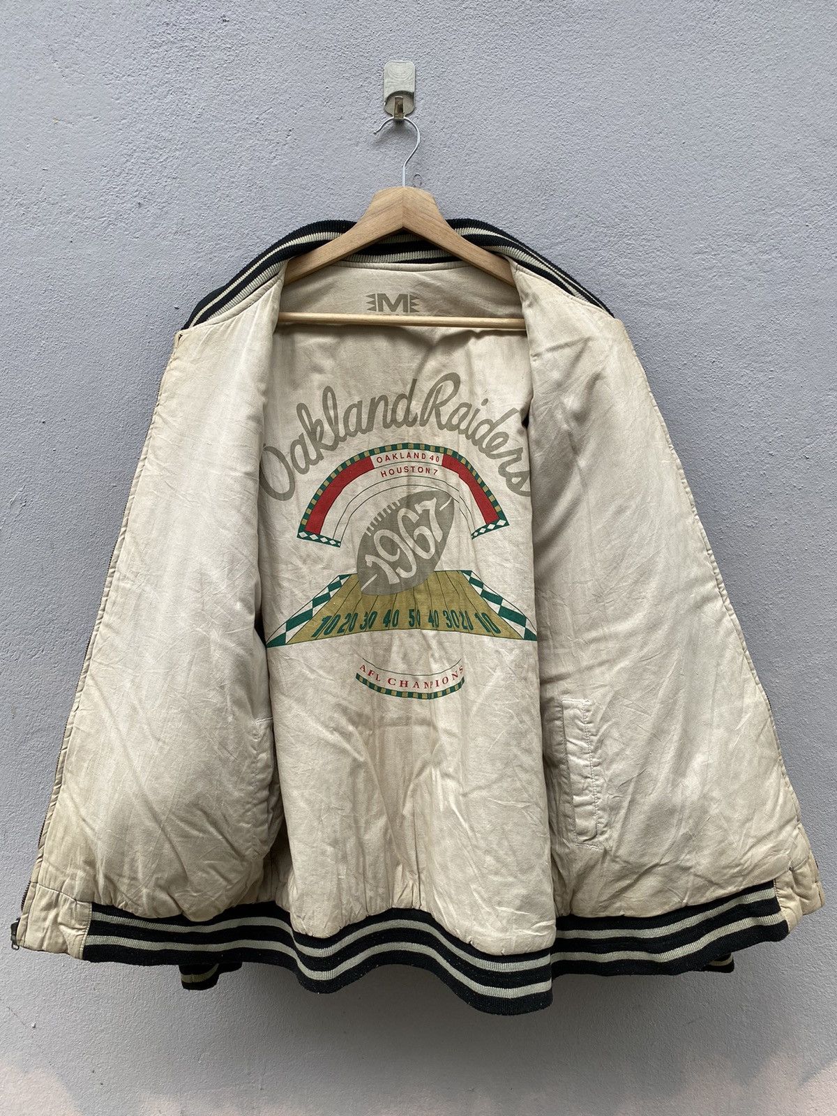 NFL Vintage Rare Oakland RAIDERS by MIRAGE Reversible NFL Bomber Size US XXL / EU 58 / 5 - 15 Thumbnail