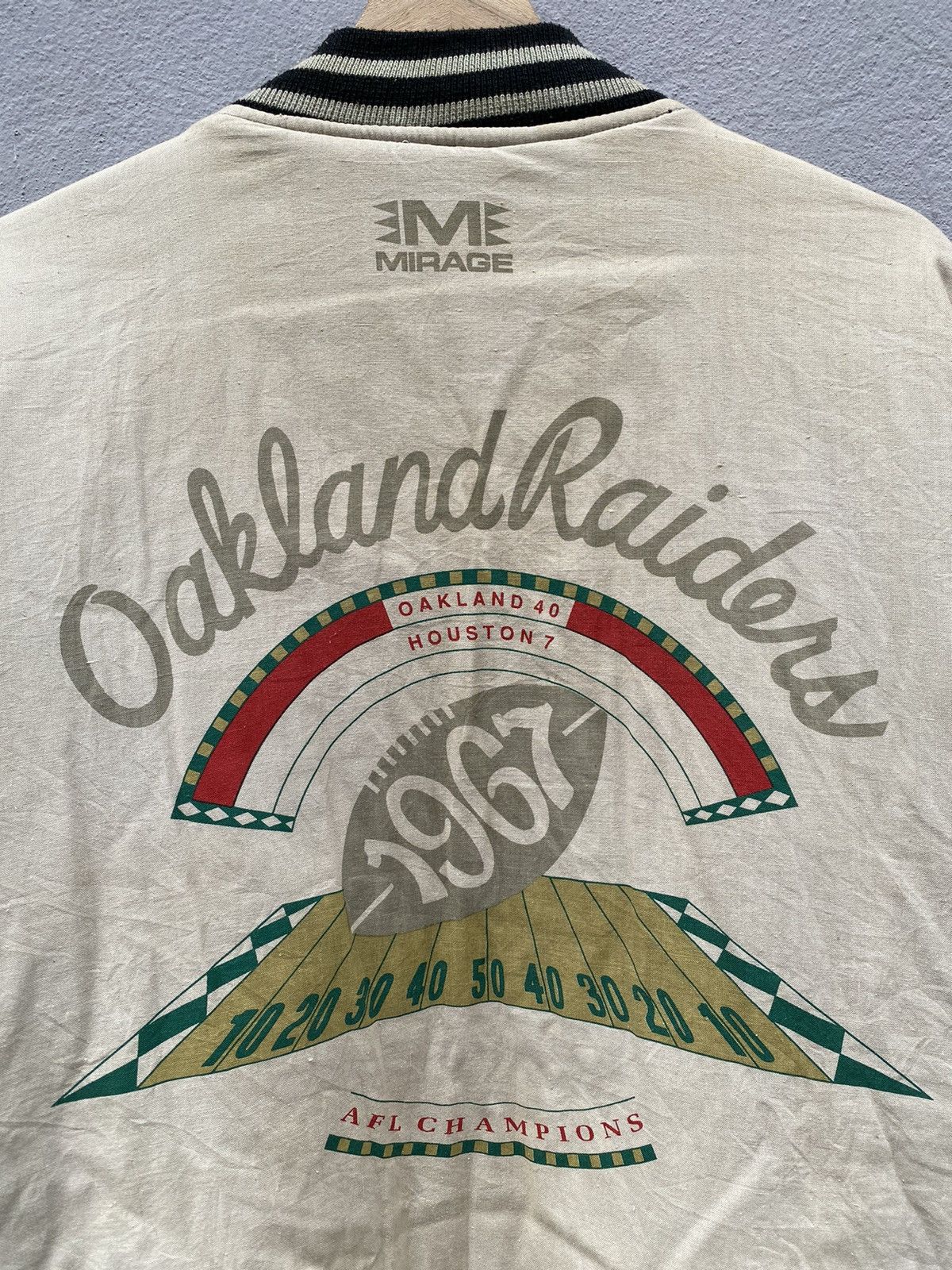 NFL Vintage Rare Oakland RAIDERS by MIRAGE Reversible NFL Bomber Size US XXL / EU 58 / 5 - 22 Thumbnail