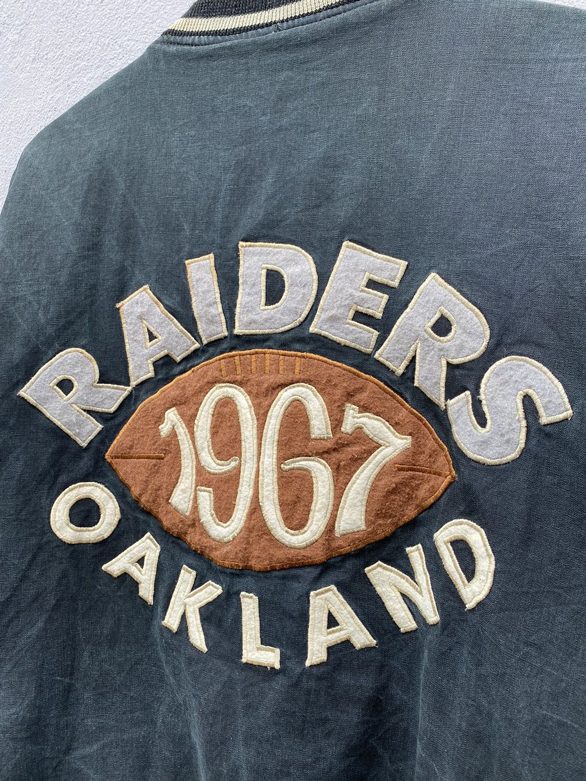 NFL Vintage Rare Oakland RAIDERS by MIRAGE Reversible NFL Bomber Size US XXL / EU 58 / 5 - 3 Thumbnail