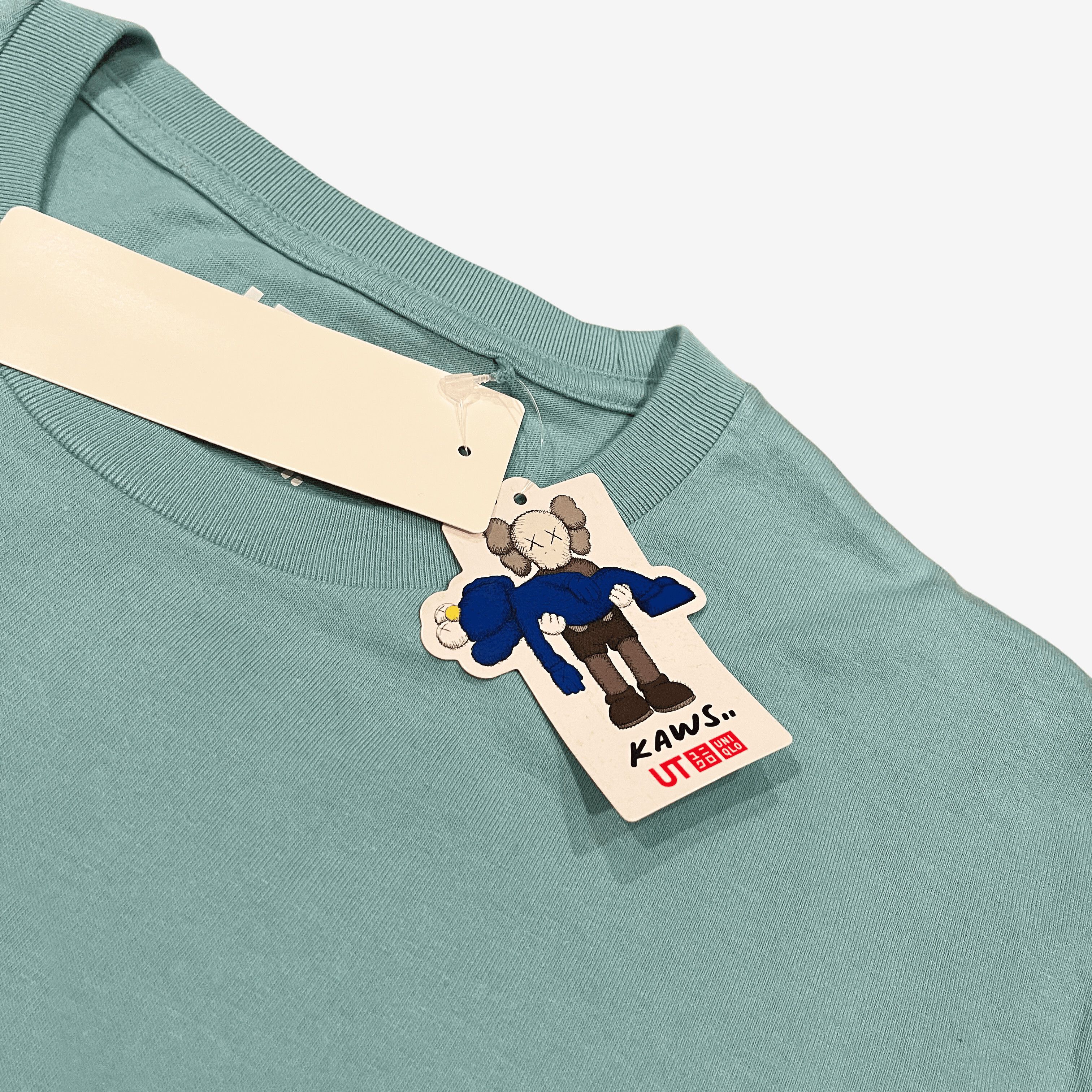 Kaws × Uniqlo KAWS x Uniqlo Aqua Blue BFF Tee Size US L / EU 52-54 / 3 - 2 Thumbnail