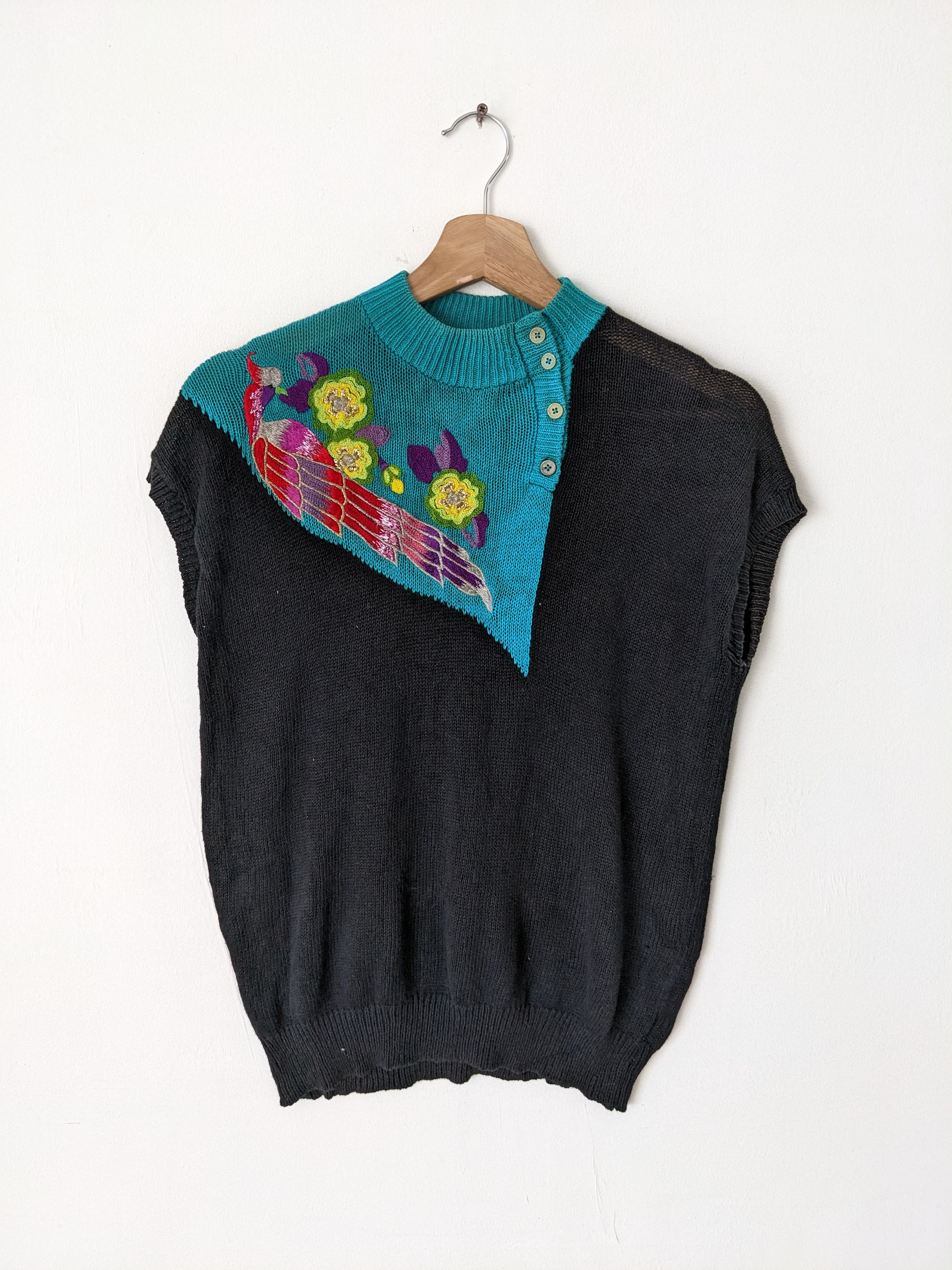Japanese Brand × Kansai Yamamoto × Vintage Vintage Kansai Cropped Knit Cardigan Sleeveless Size S / US 4 / IT 40 - 1 Thumbnail