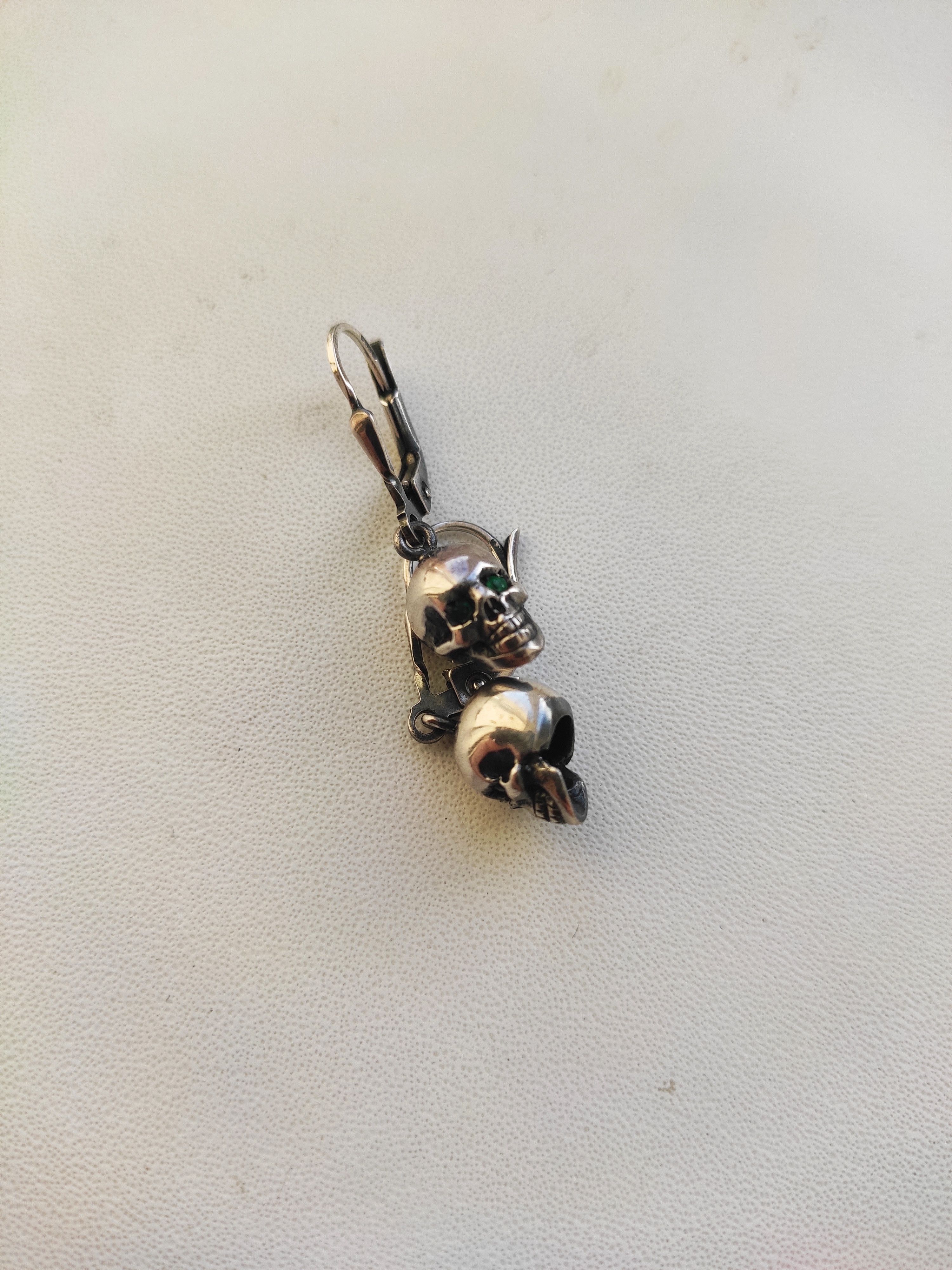 Ugo Cacciatori Tiny skull EMERALDS earrings.Like Chrome Hearts Size ONE SIZE - 4 Thumbnail