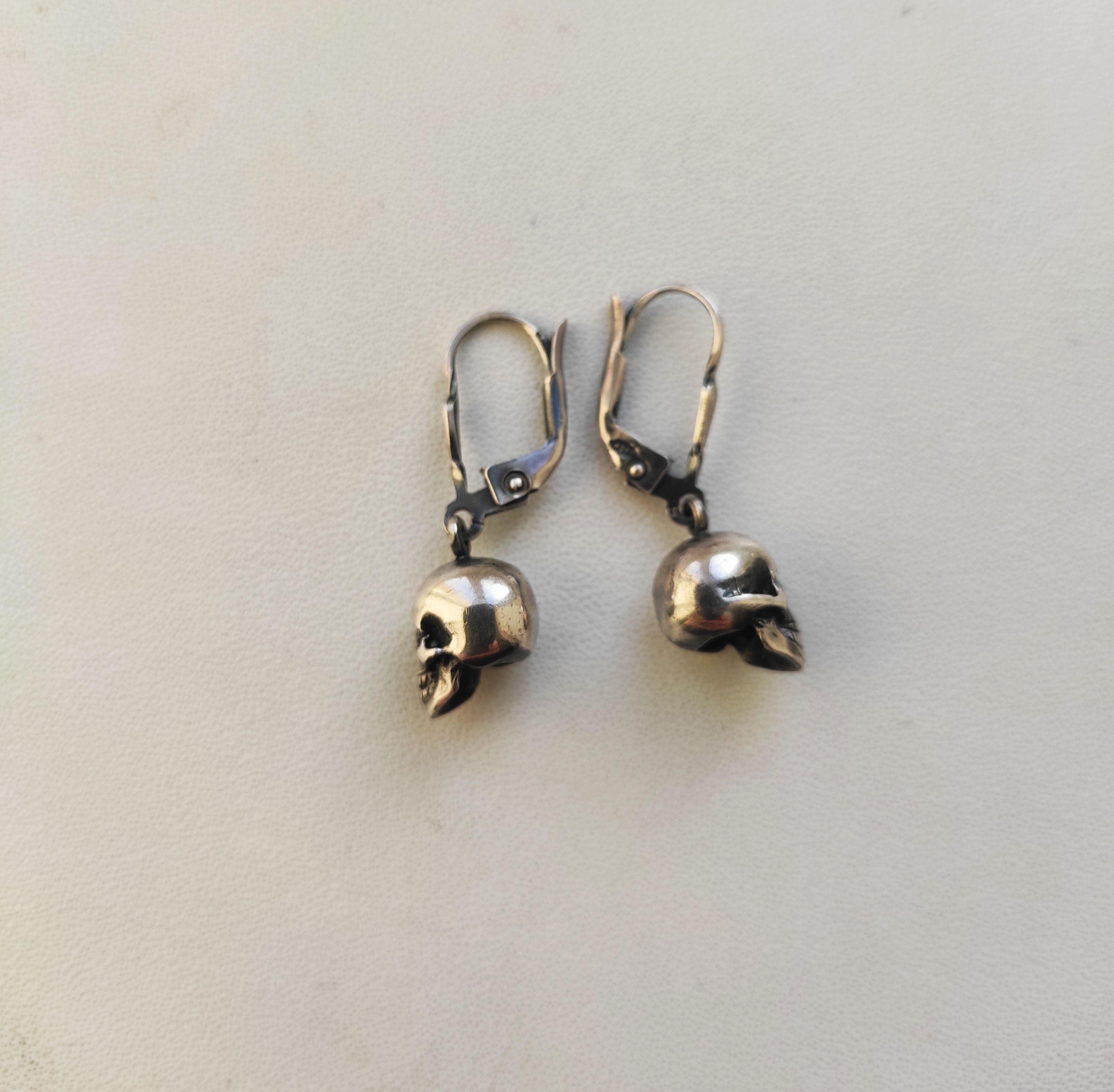 Ugo Cacciatori Tiny skull EMERALDS earrings.Like Chrome Hearts Size ONE SIZE - 3 Thumbnail