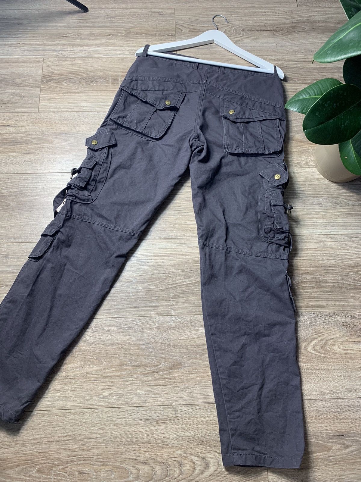 Japanese Brand Grey Punk Cargo Pants Multi Pocket Bondage Pants Size US 32 / EU 48 - 5 Thumbnail