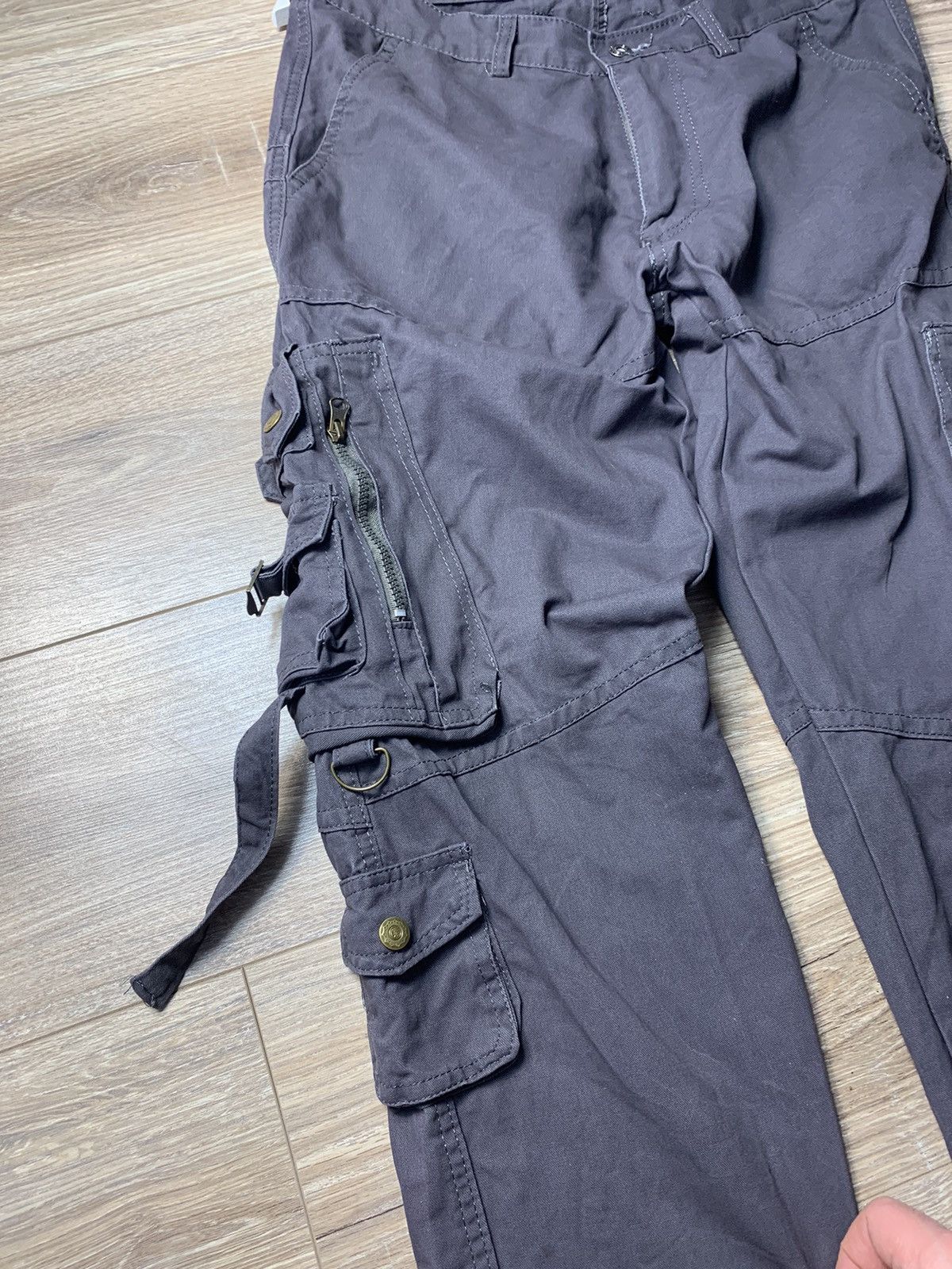 Japanese Brand Grey Punk Cargo Pants Multi Pocket Bondage Pants Size US 32 / EU 48 - 4 Thumbnail