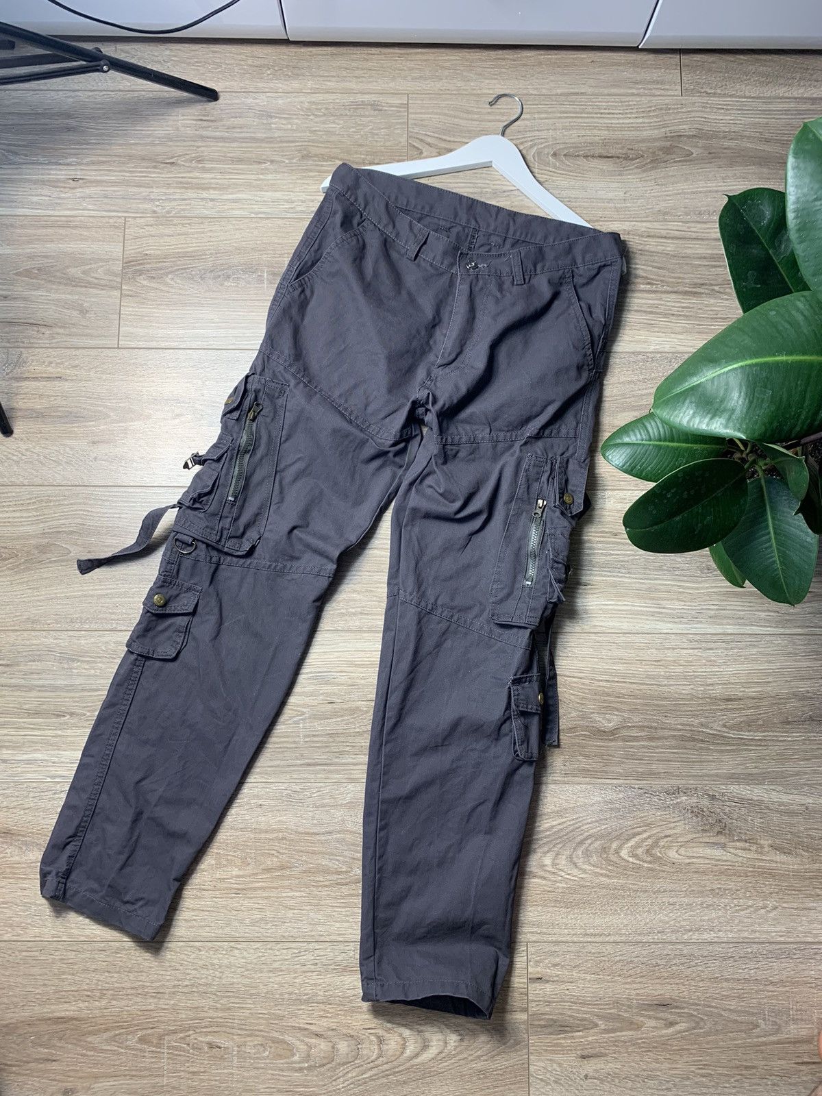 Japanese Brand Grey Punk Cargo Pants Multi Pocket Bondage Pants Size US 32 / EU 48 - 1 Thumbnail