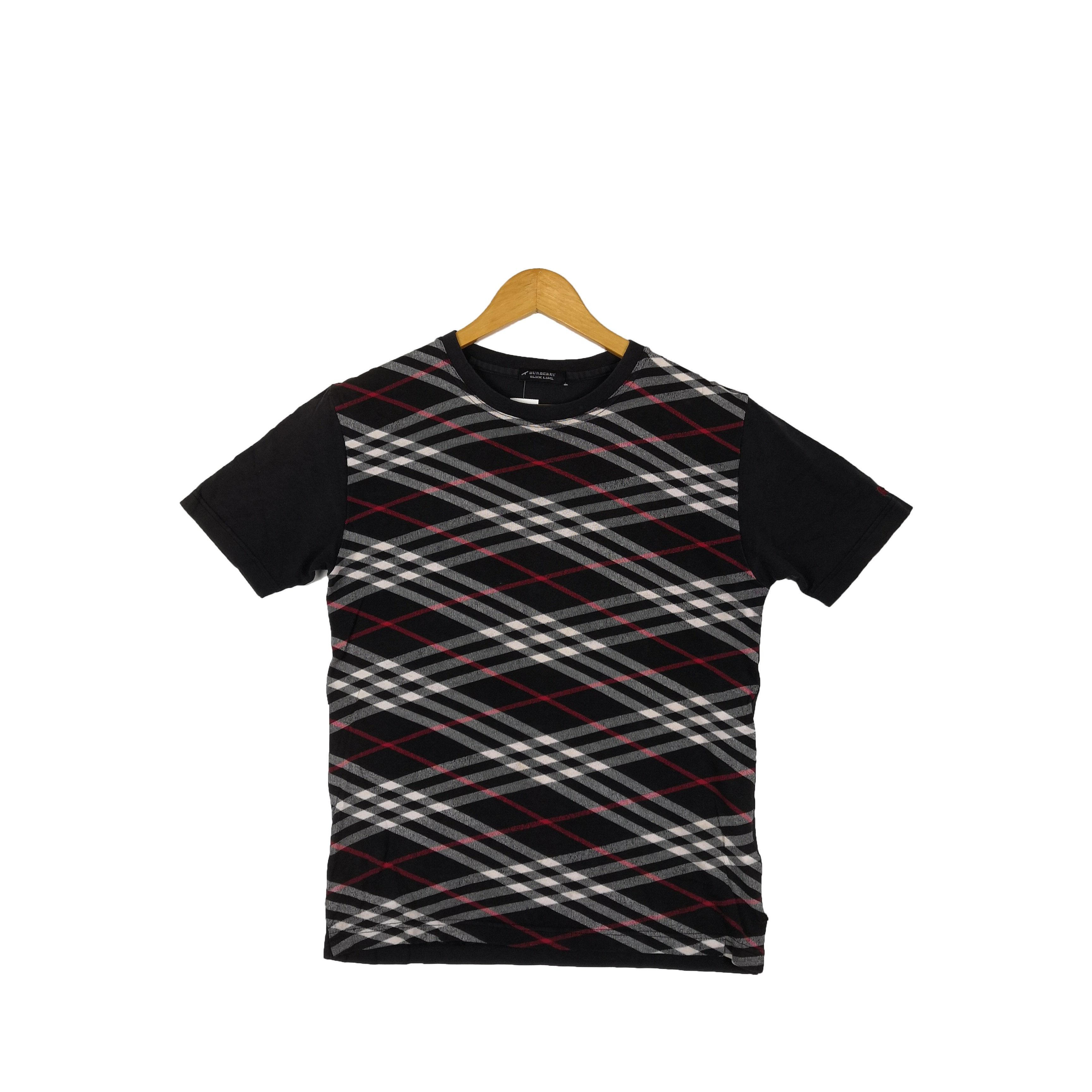 Tシャツ・カットソー BURBERRY Men T Shirts 8107448 A1189 BLACK Burberry BURBERRY Men T-Shirts 8107448 A1189 Black | Grailed