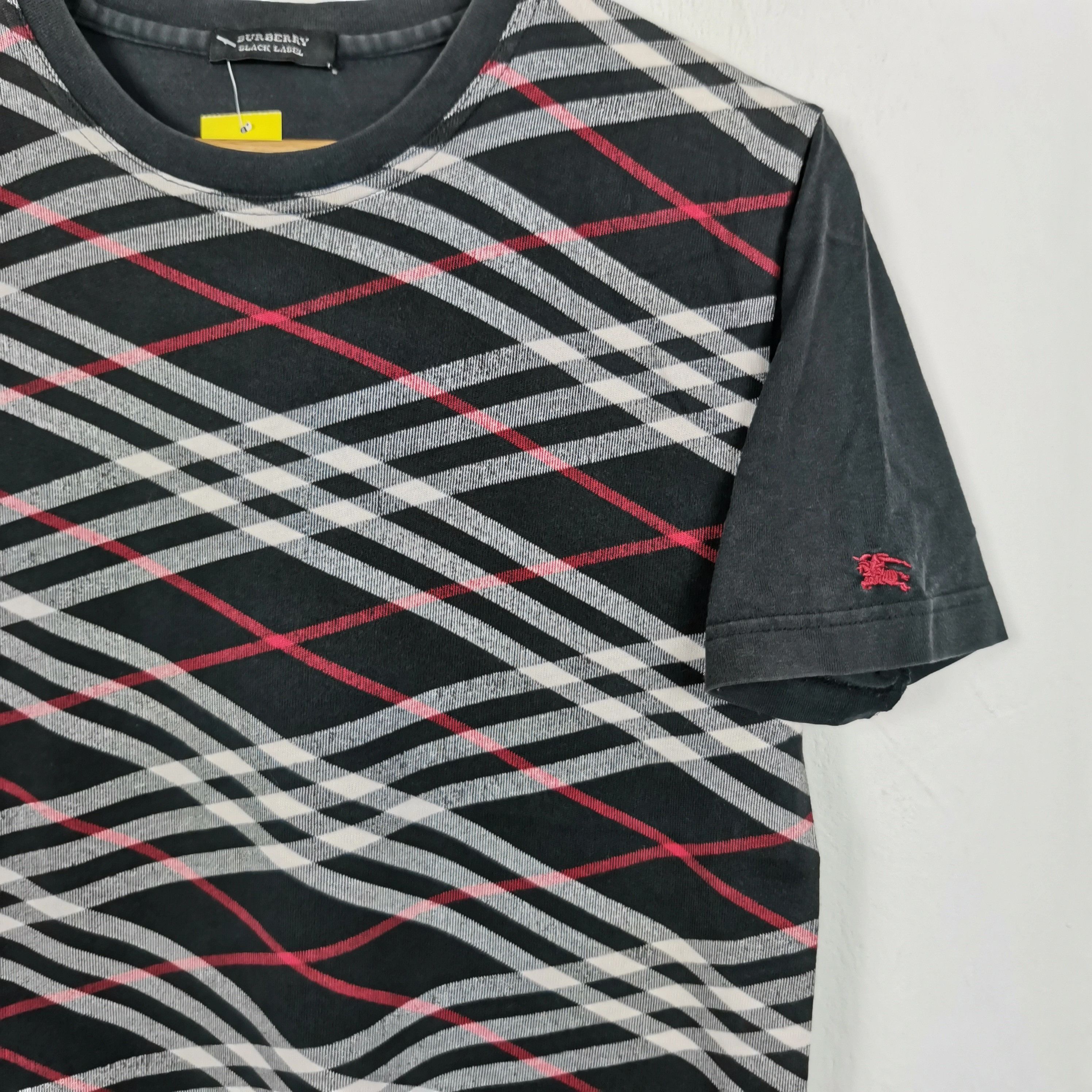 Burberry × Vintage Burberry T Shirt Black Label Checkered Burberry's Tees Size US S / EU 44-46 / 1 - 5 Thumbnail