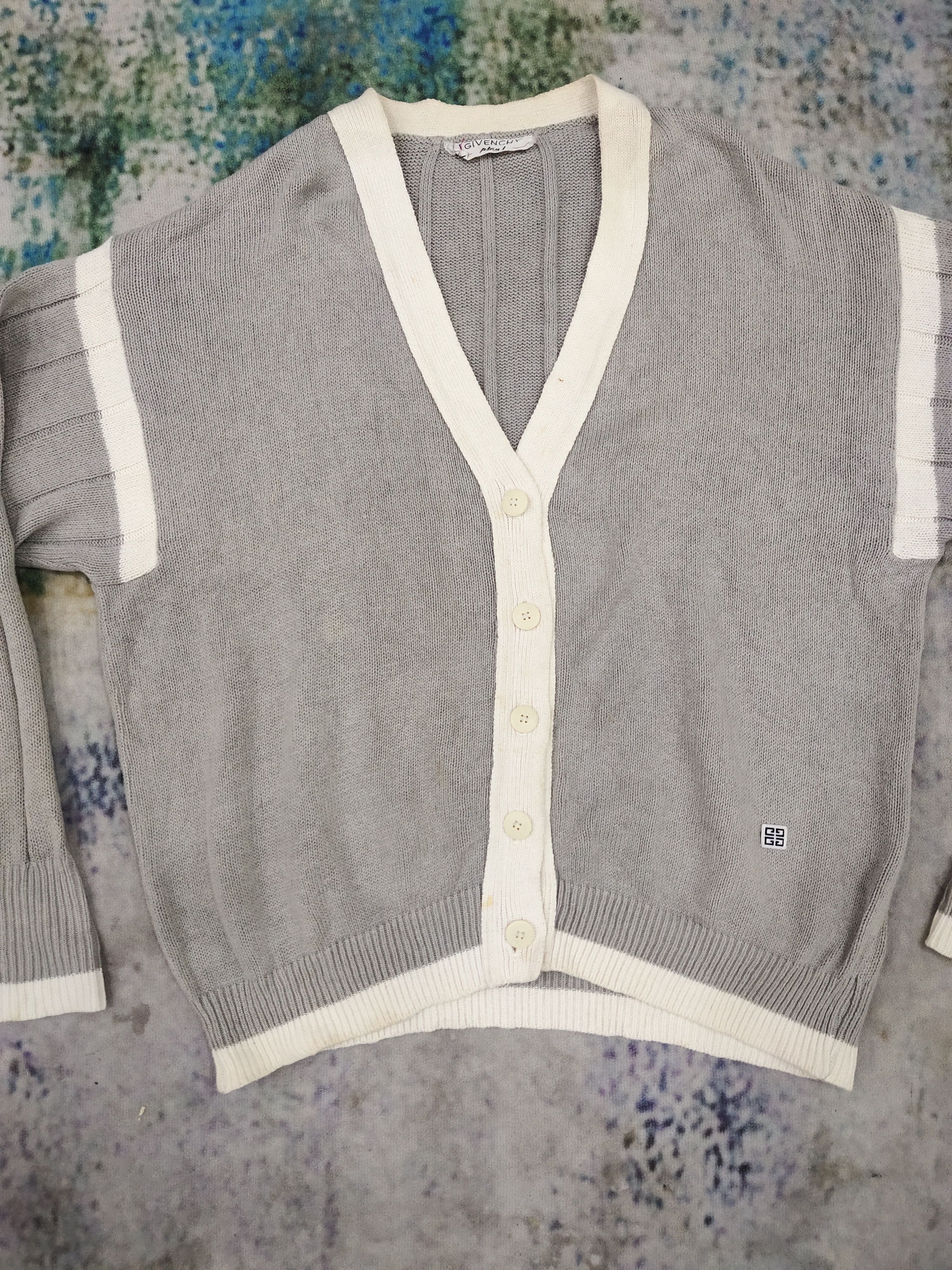 Givenchy Vintage 90's Givenchy Play Cardigan Sweater Size US M / EU 48-50 / 2 - 5 Thumbnail