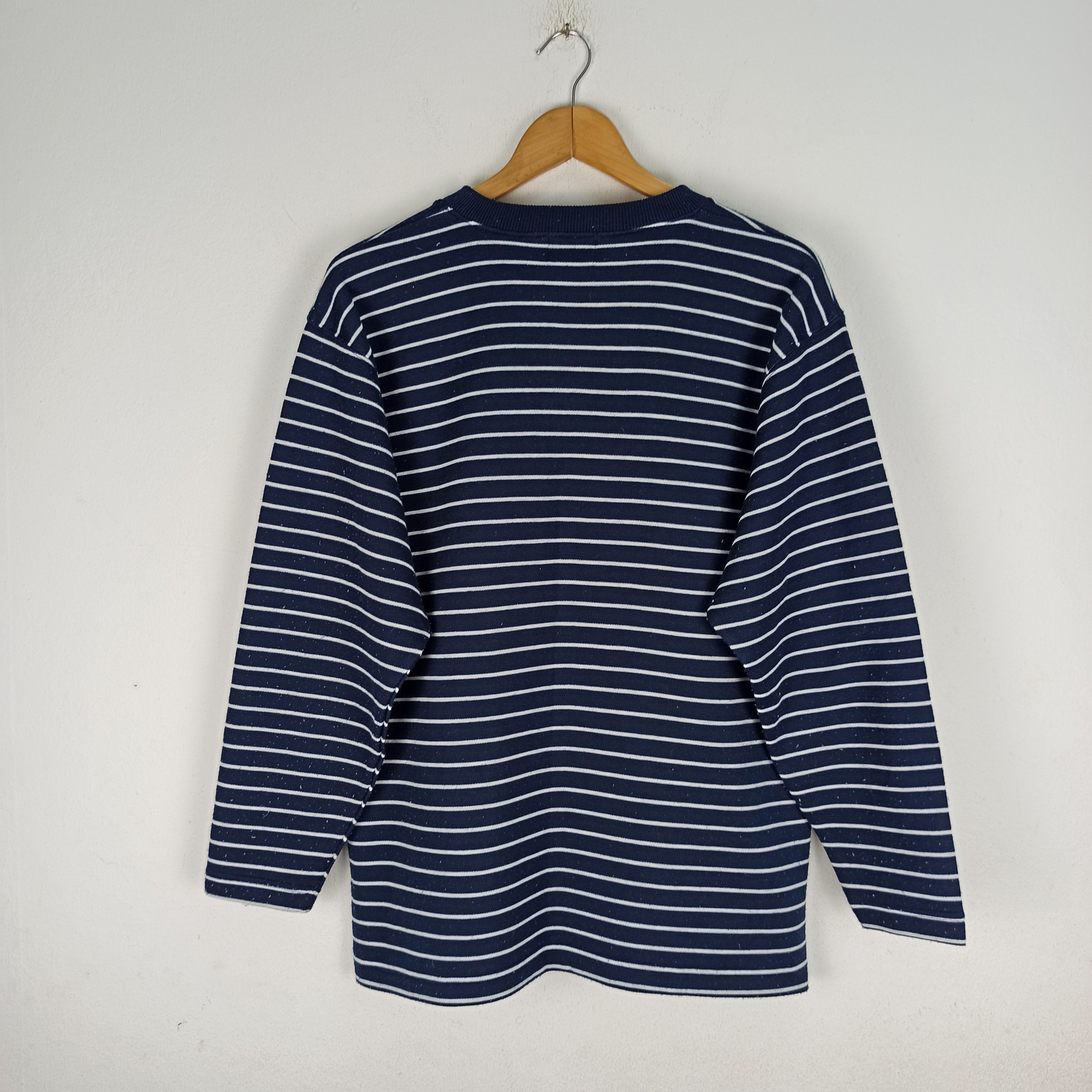 Gianni Valentino 🔥Rare🔥 Gianni Valentino Italy V neck Striped Size US M / EU 48-50 / 2 - 5 Thumbnail