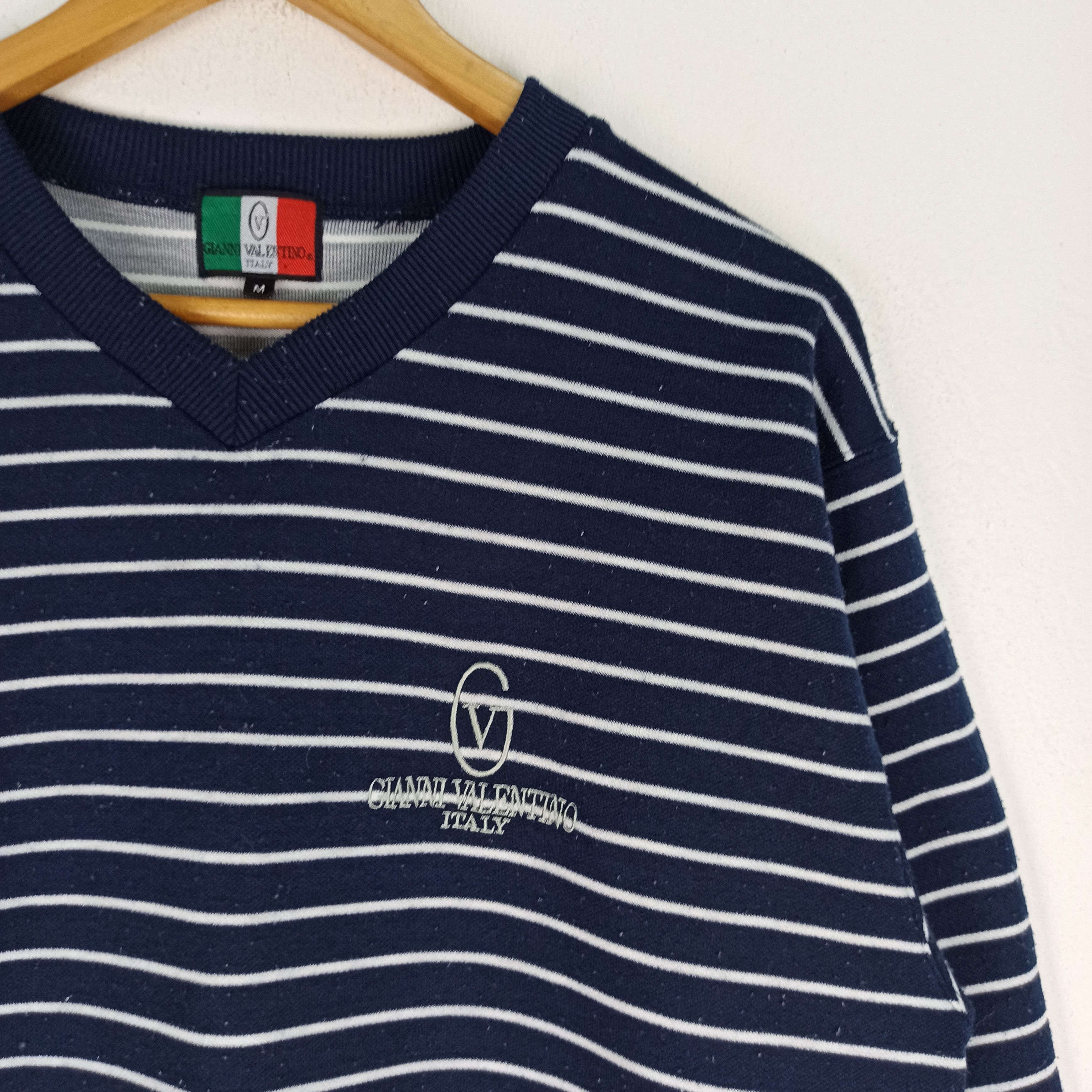 Gianni Valentino 🔥Rare🔥 Gianni Valentino Italy V neck Striped Size US M / EU 48-50 / 2 - 2 Thumbnail