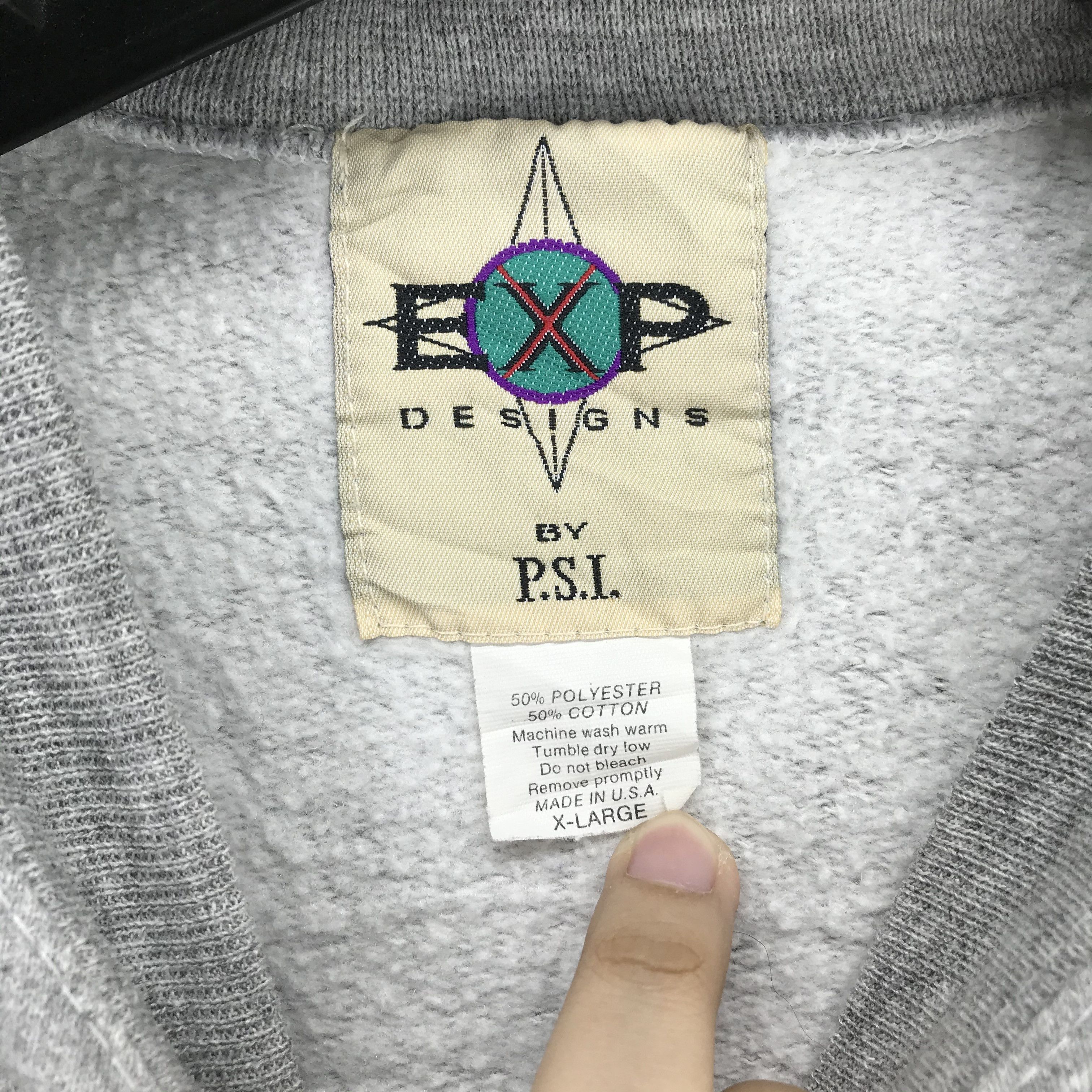 Japanese Brand Vintage Angel Fire Ski Gear Big Logo Sweatshirts #2267-89 Size US XL / EU 56 / 4 - 6 Thumbnail